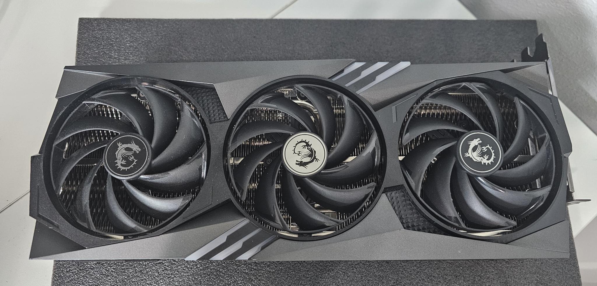 RTX 4090 Gaming X Trio