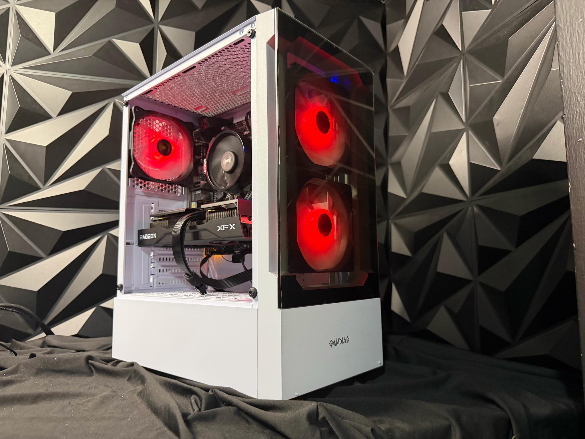 🐼🤍 GLASS PANDA 🤍🐼 Ryzen 5 5500| RX 9060XT| 16 GB DDR4| 750GB NVMe| 650W PSU