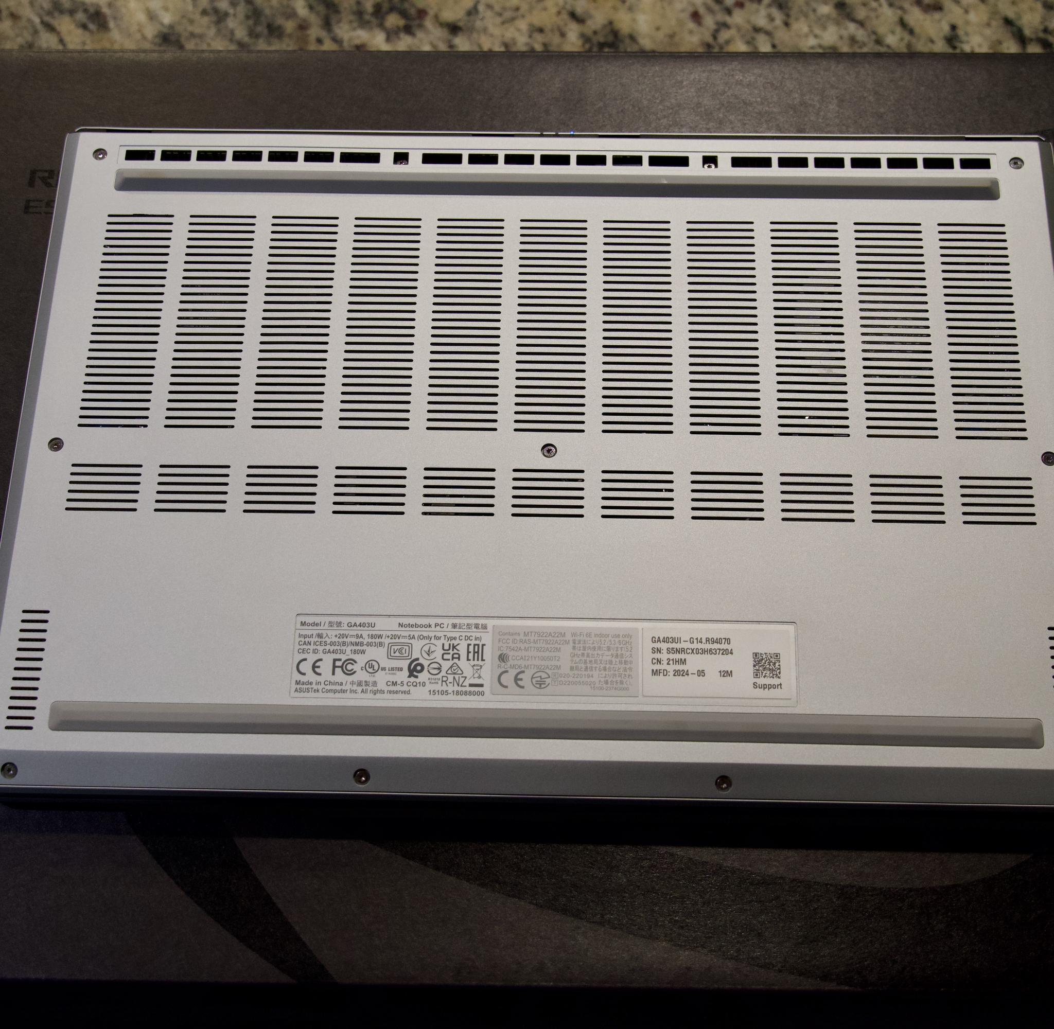 Asus ROG Zephyrus G14 (2024) GA403 R9 RTX4070 32GB