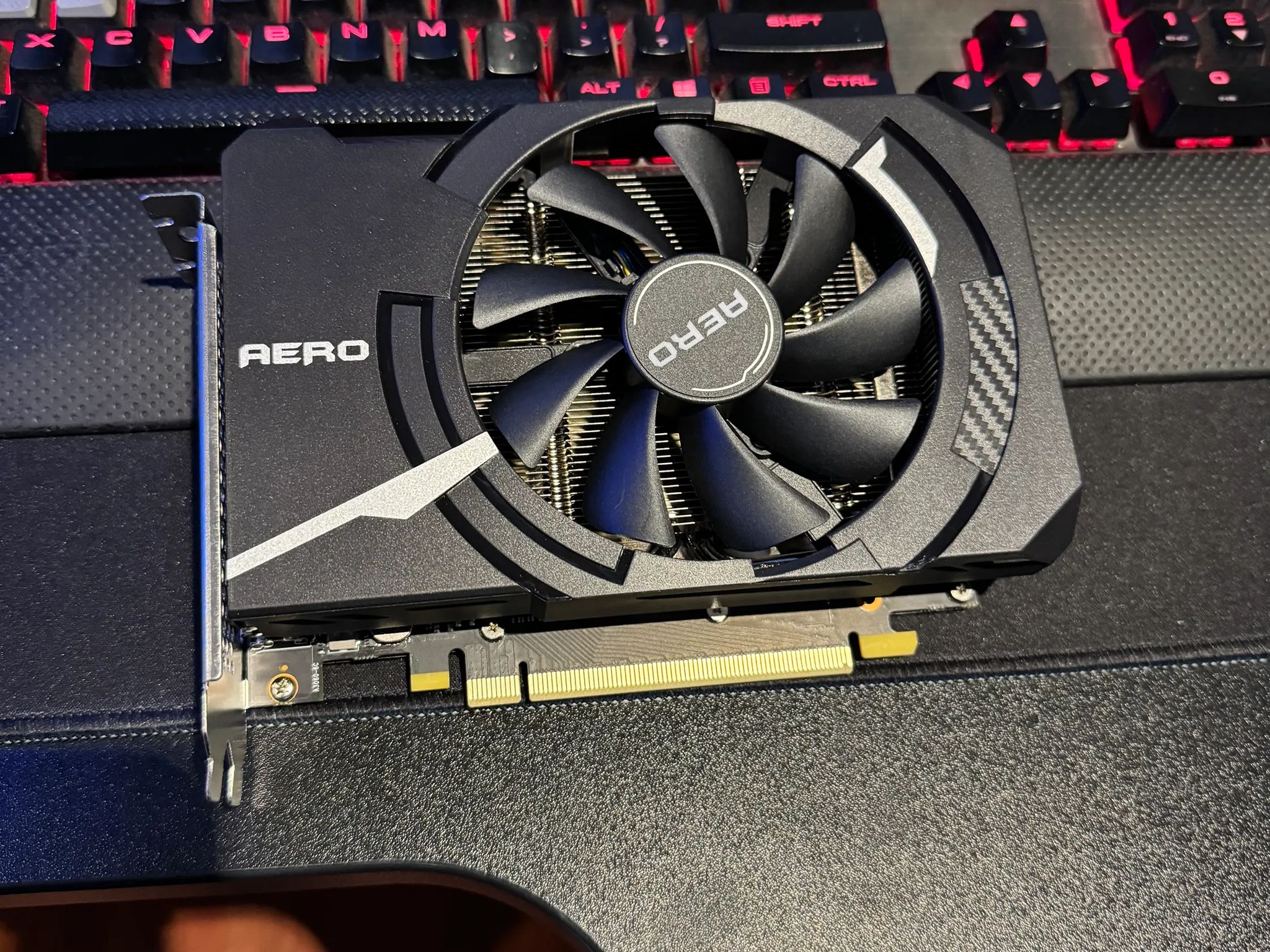 MSI Gaming GeForce RTX 3060 AERO ITX 12G OC