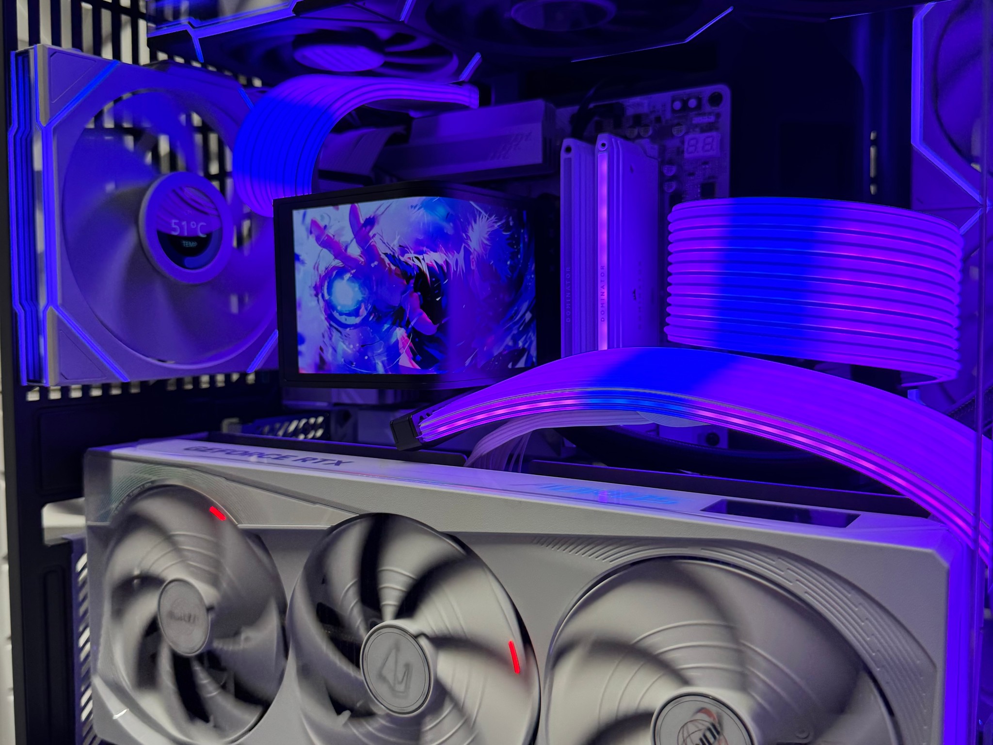 RTX 5080 Master Ice / Ryzen 7 9800X3D / 32GB 7000MTs Corsair Dominator / 1TB nvme storage