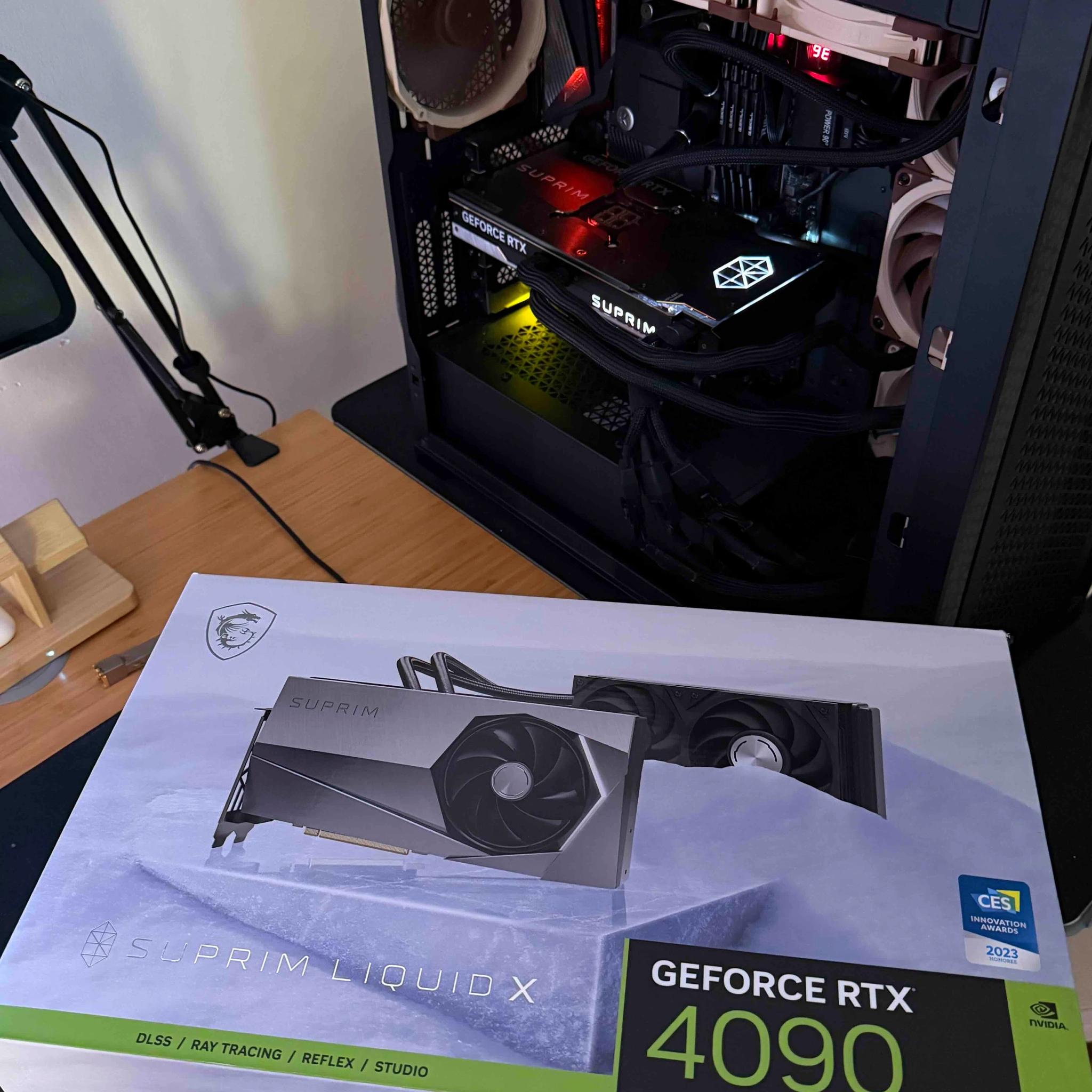 RTX 4090 MSI Suprim Liquid X