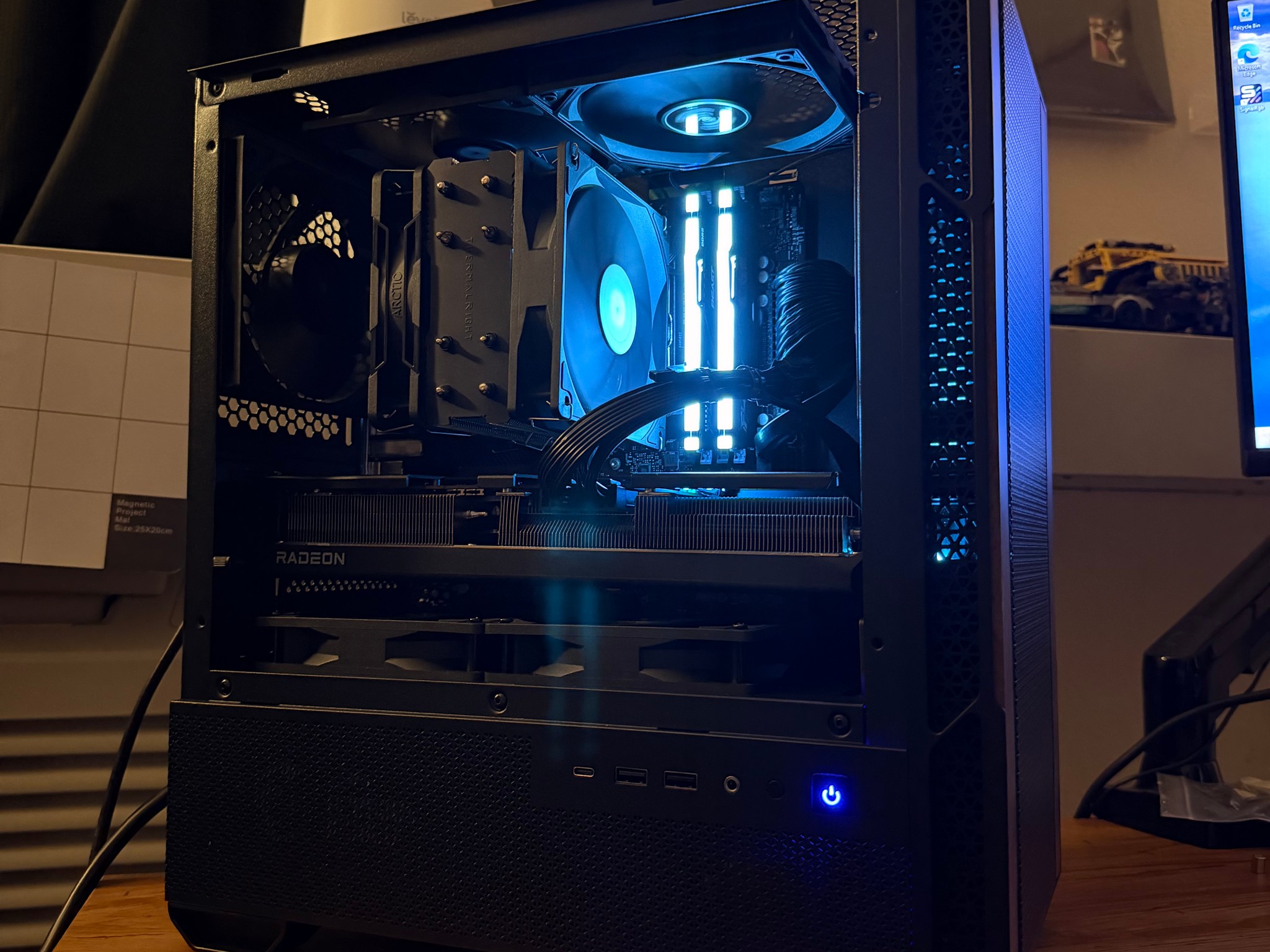 Ultimate AMD PC! 7600X3D + 9070XT 16GB + 2TB SSD + 32GB DDR5! | Free shipping!