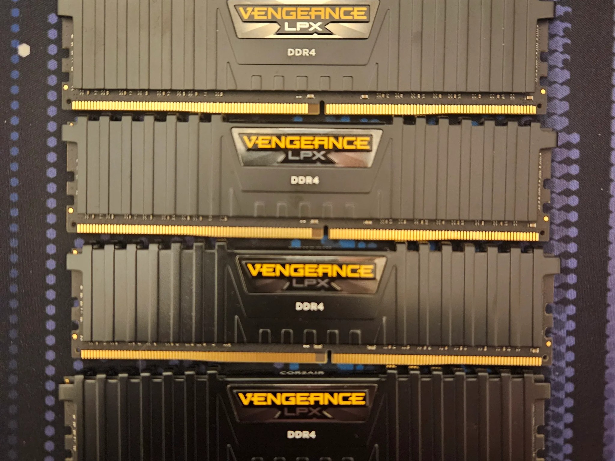 CORSAIR VENGEANCE DDR4 RAM 32GB (4x8GB) 3600MHz
