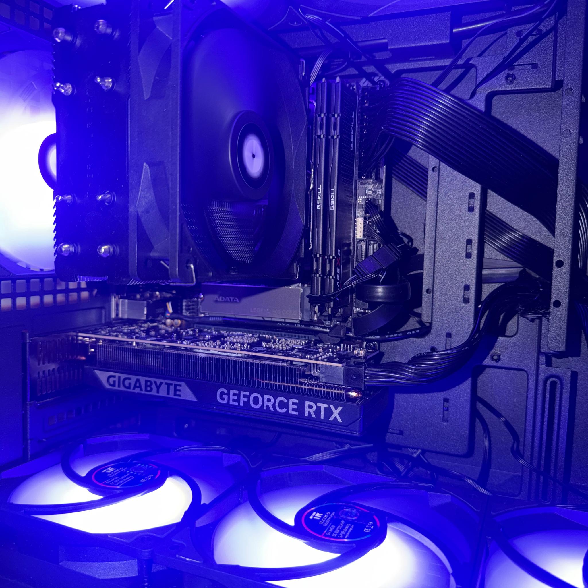Ryzen 7600 / RTX 5060 / 32GB DDR5 / 2TB NVMe