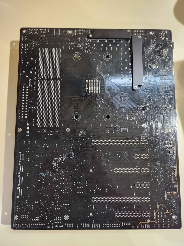 Asus Crosshair V Formula-Z ATX AM3+ Motherboard w/ CPU AMD FX-8350 and DR3 Ram 32GB (4x8GB)