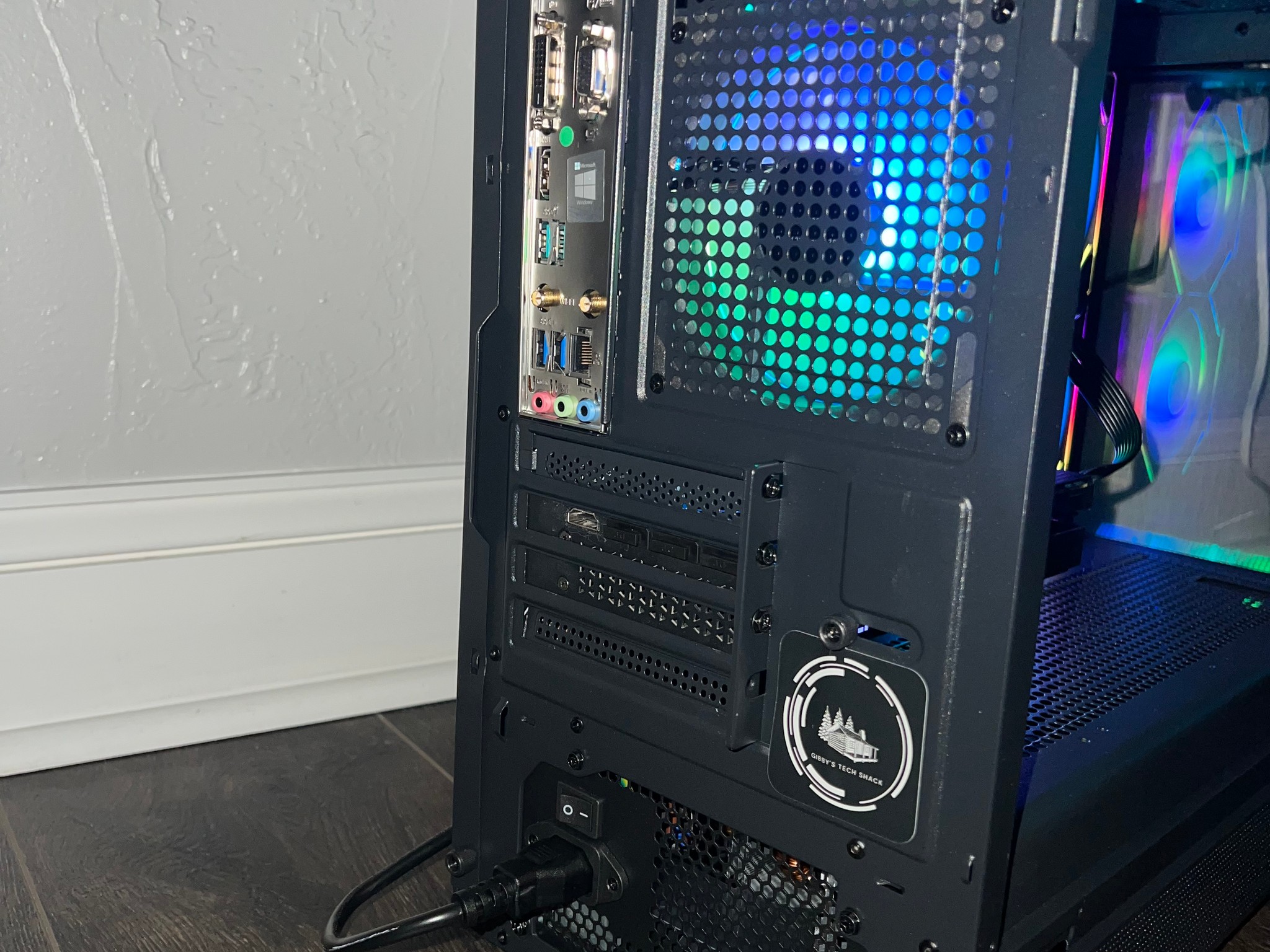 High Performance Starter Gaming PC / Ryzen 7 5700G - RTX 3060 Ti 8GB