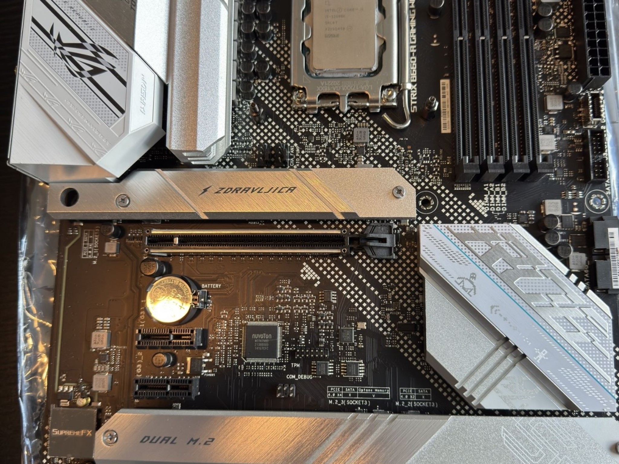 ASUS ROG Strix B660-A WiFi/Intel Core i5-12600K