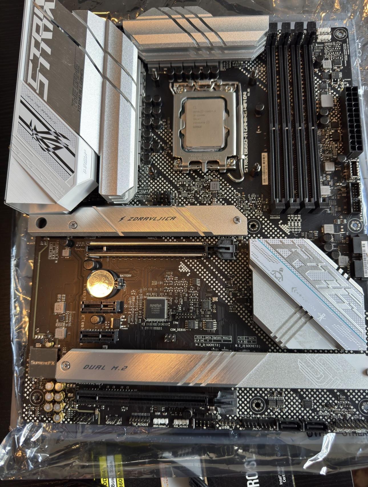 ASUS ROG Strix B660-A WiFi/Intel Core i5-12600K