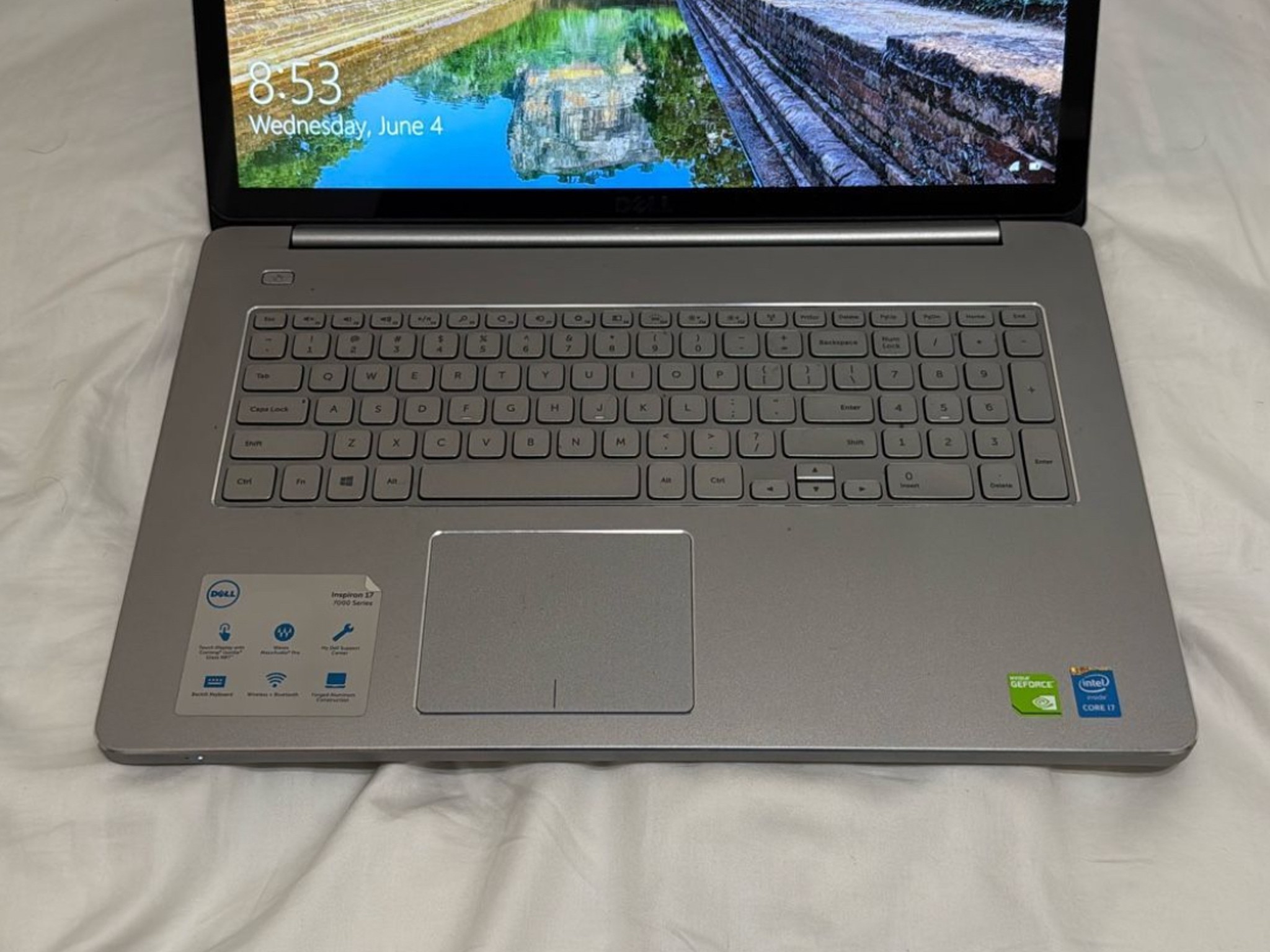 DELL Inspiron 17 700 Series 7737 (model P24E) *NO HARD DRIVE*