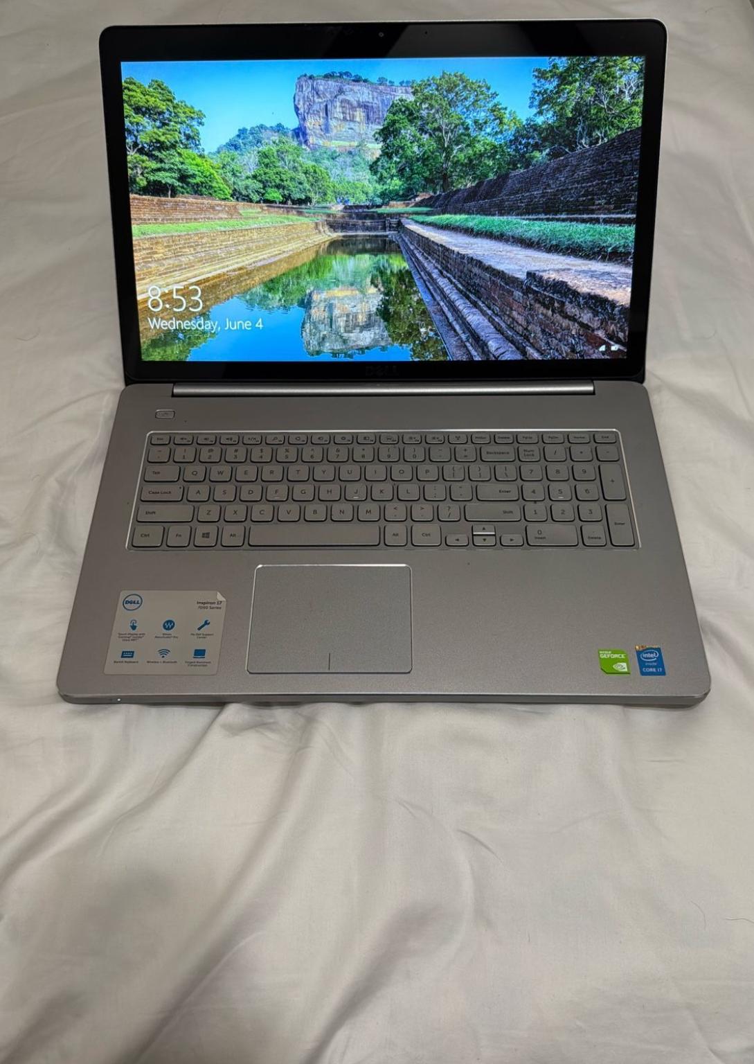 DELL Inspiron 17 700 Series 7737 (model P24E) *NO HARD DRIVE*