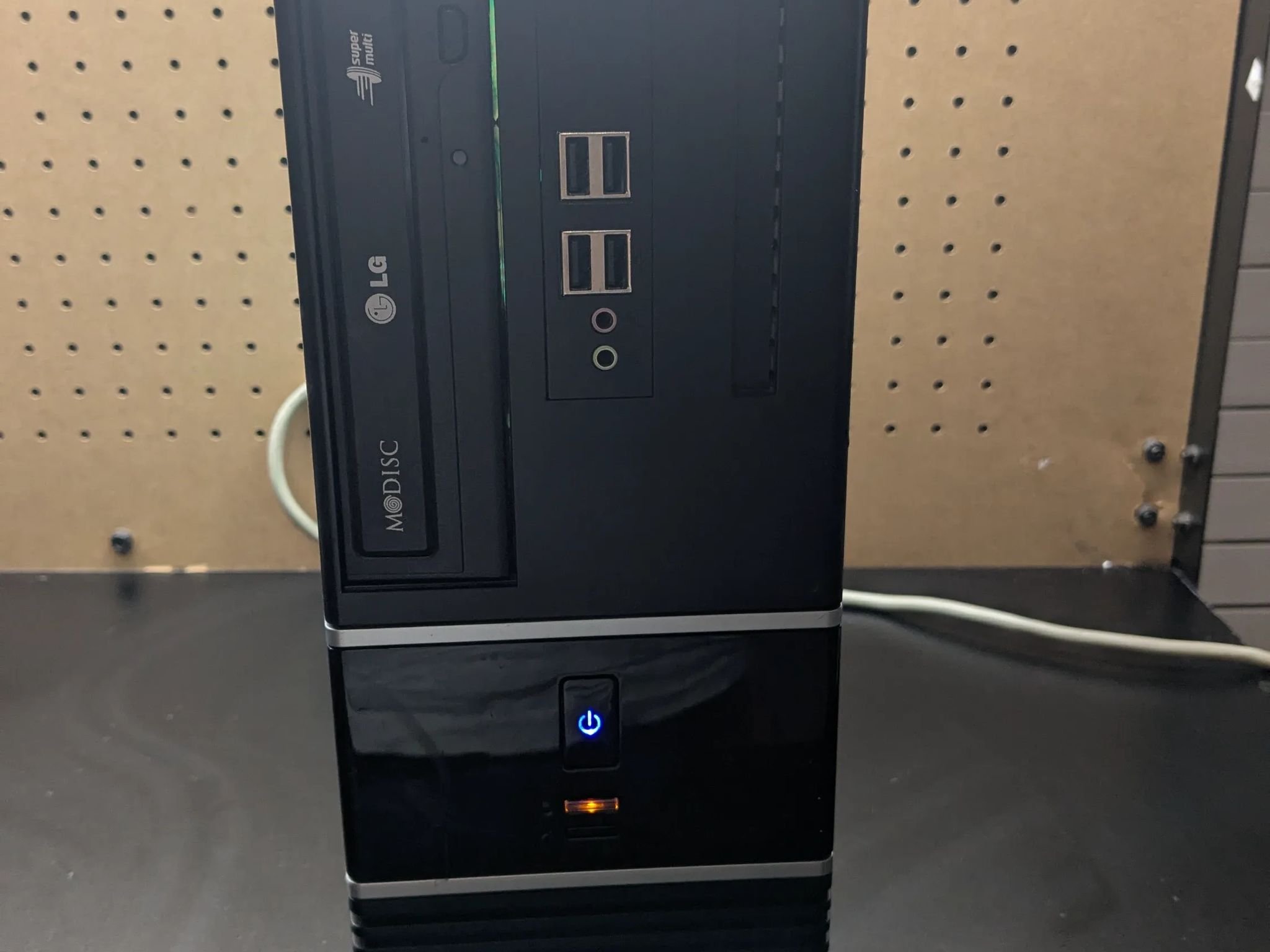 60 FPS Fortnite | 180 Day Warranty | i5-3470, 16GB RAM, 2GB AMD GPU, 400GB SSD, Win10, WiFi, RGB