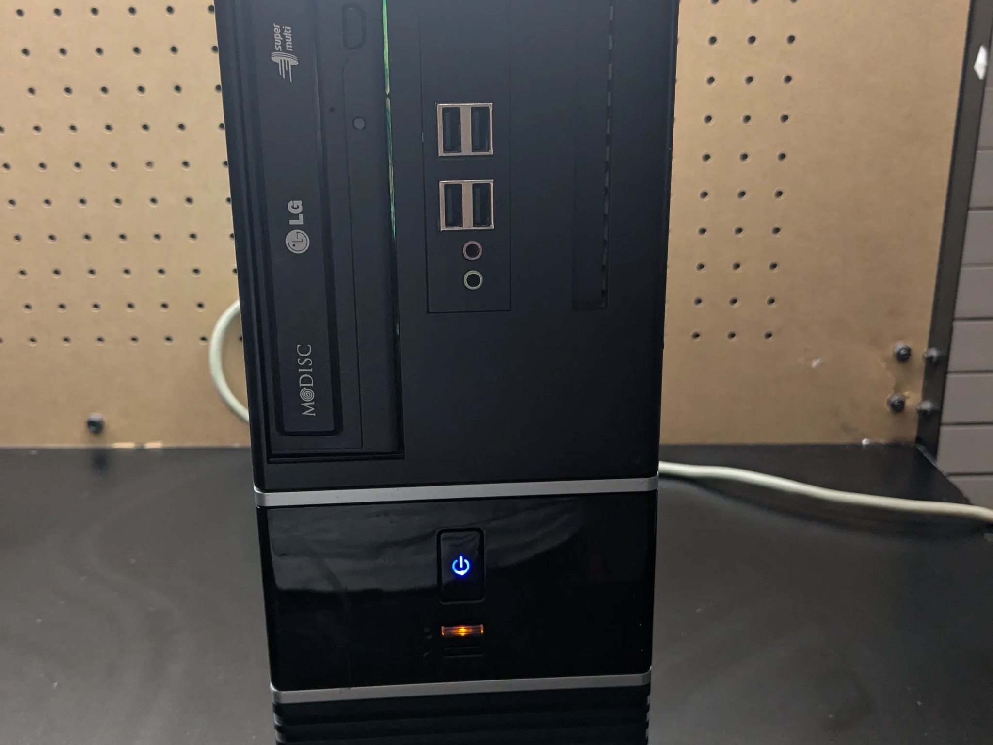 60 FPS Fortnite | 180 Day Warranty | i5-3470, 16GB RAM, 2GB AMD GPU, 400GB SSD, Win10, WiFi, RGB