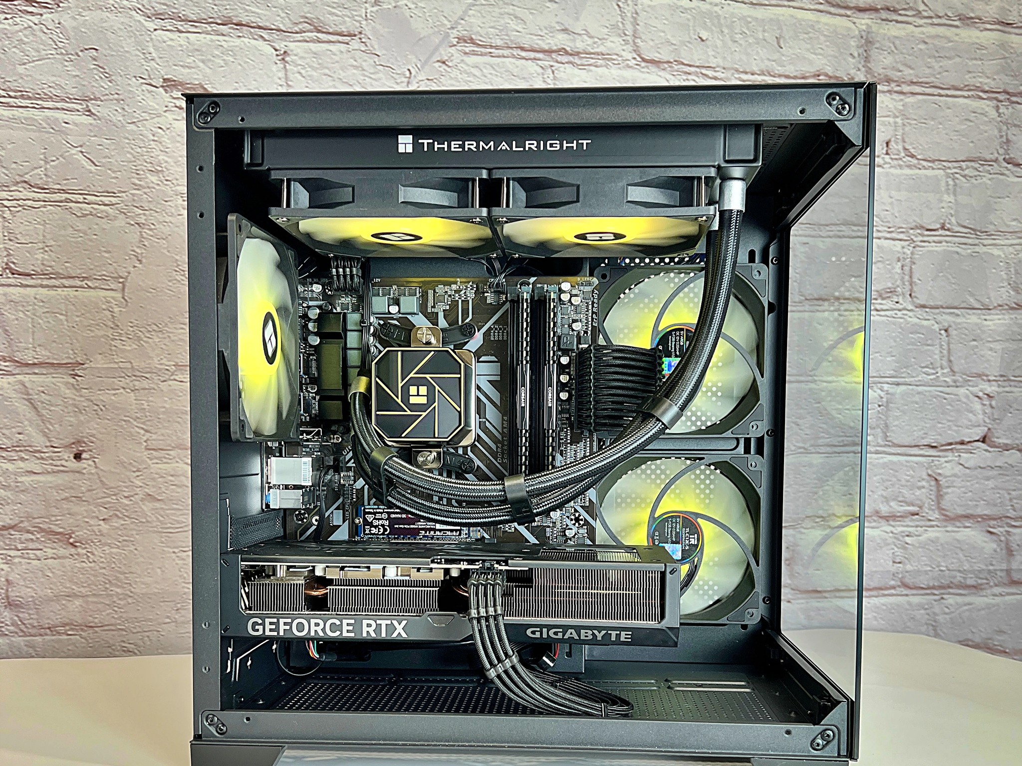 Liquid Cooled RTX 4070 Ryzen 5 5600X 32GB RAM 1TB M.2 Win 11 Gaming PC