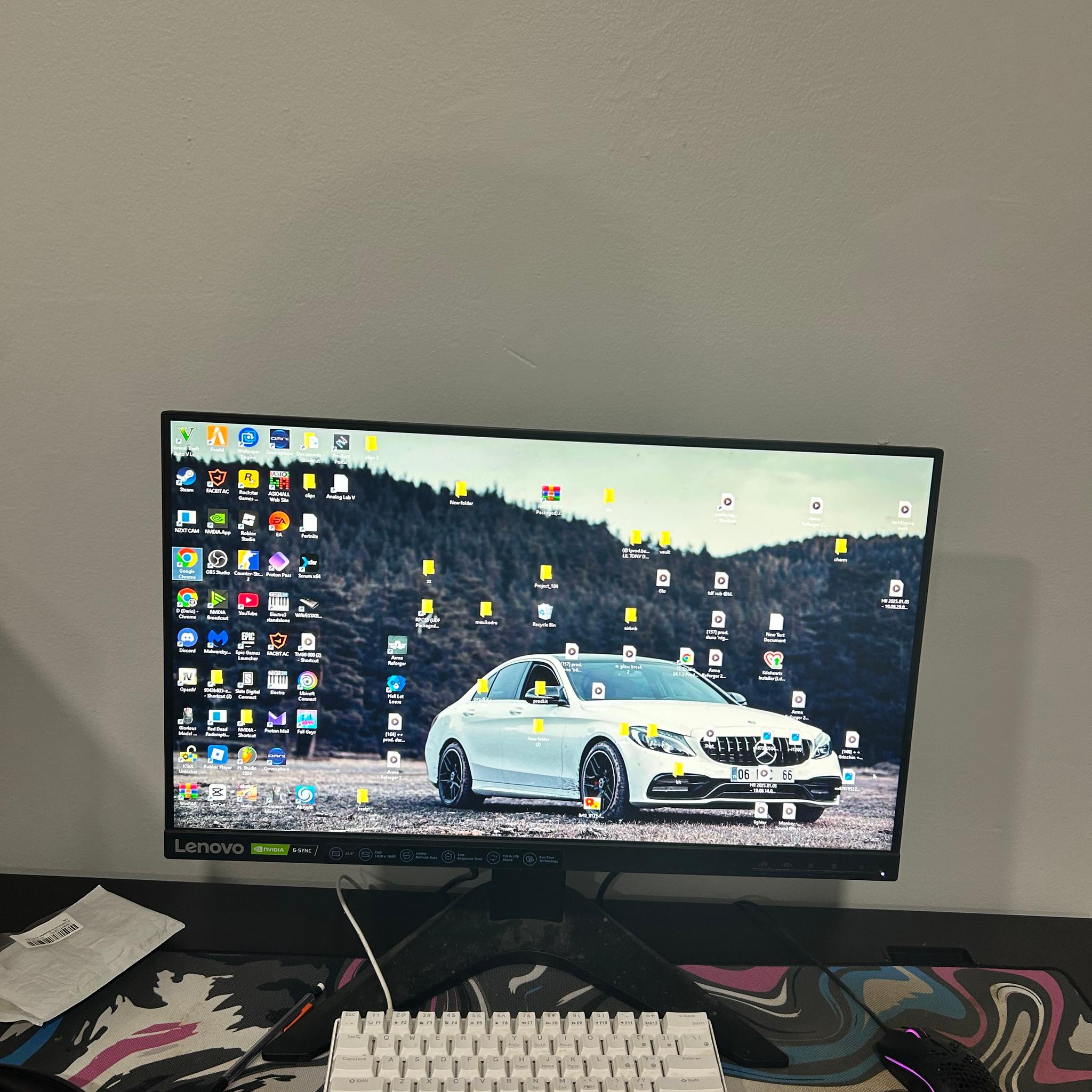 Intel Core i5-10400F  GeForce RTX 2060  16 RAM  1T STORAGE