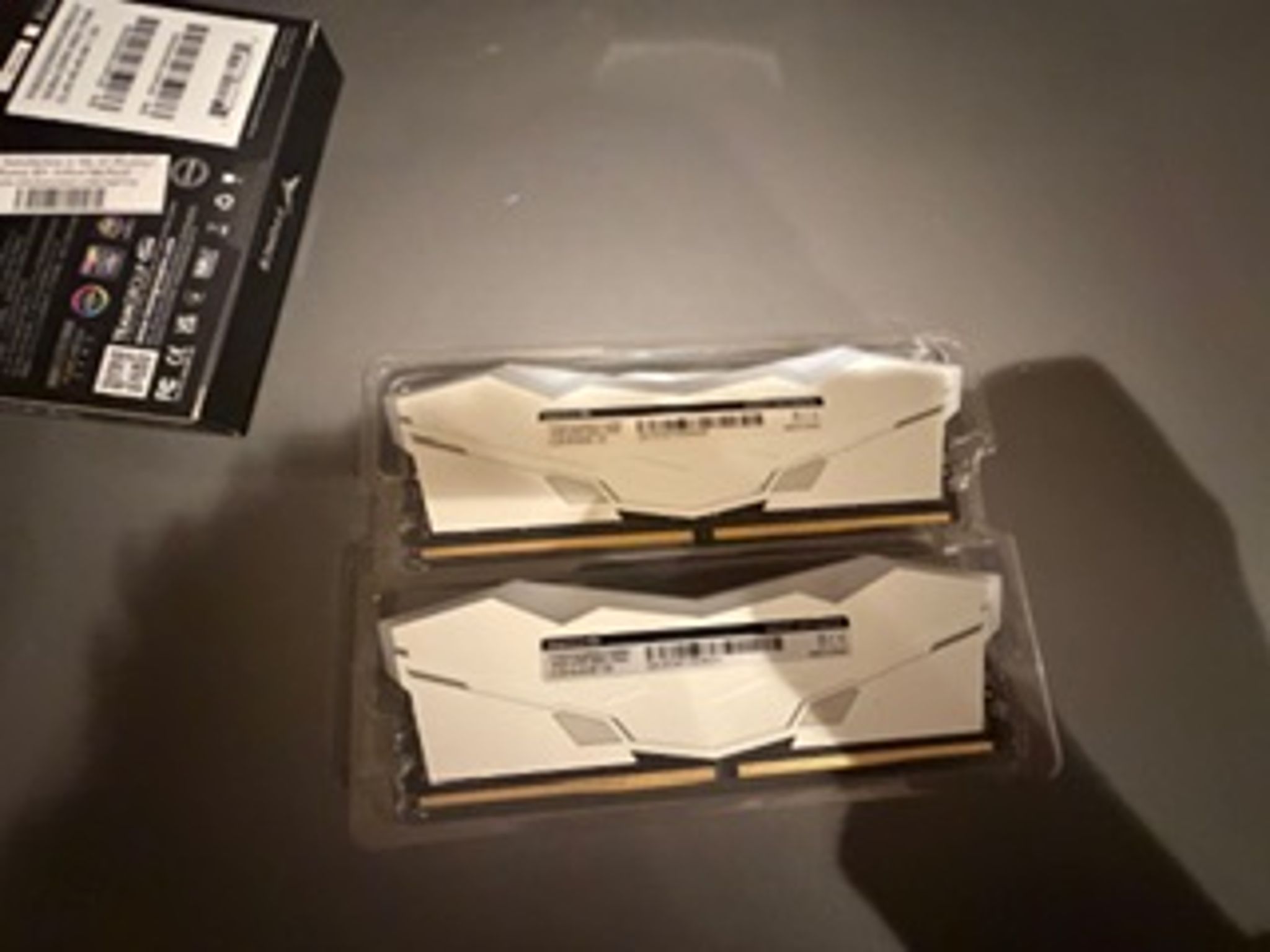 TeamGroup T-Force Delta Alpha RGB 32GB (2 x 16GB) DDR5-5600 PC5-44800 CL40  - White