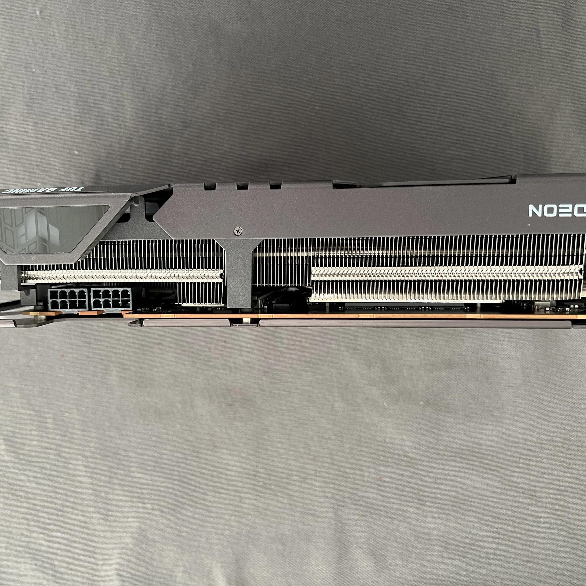 AMD Radeon RX 6900 XT, Asus Tuff OC Version