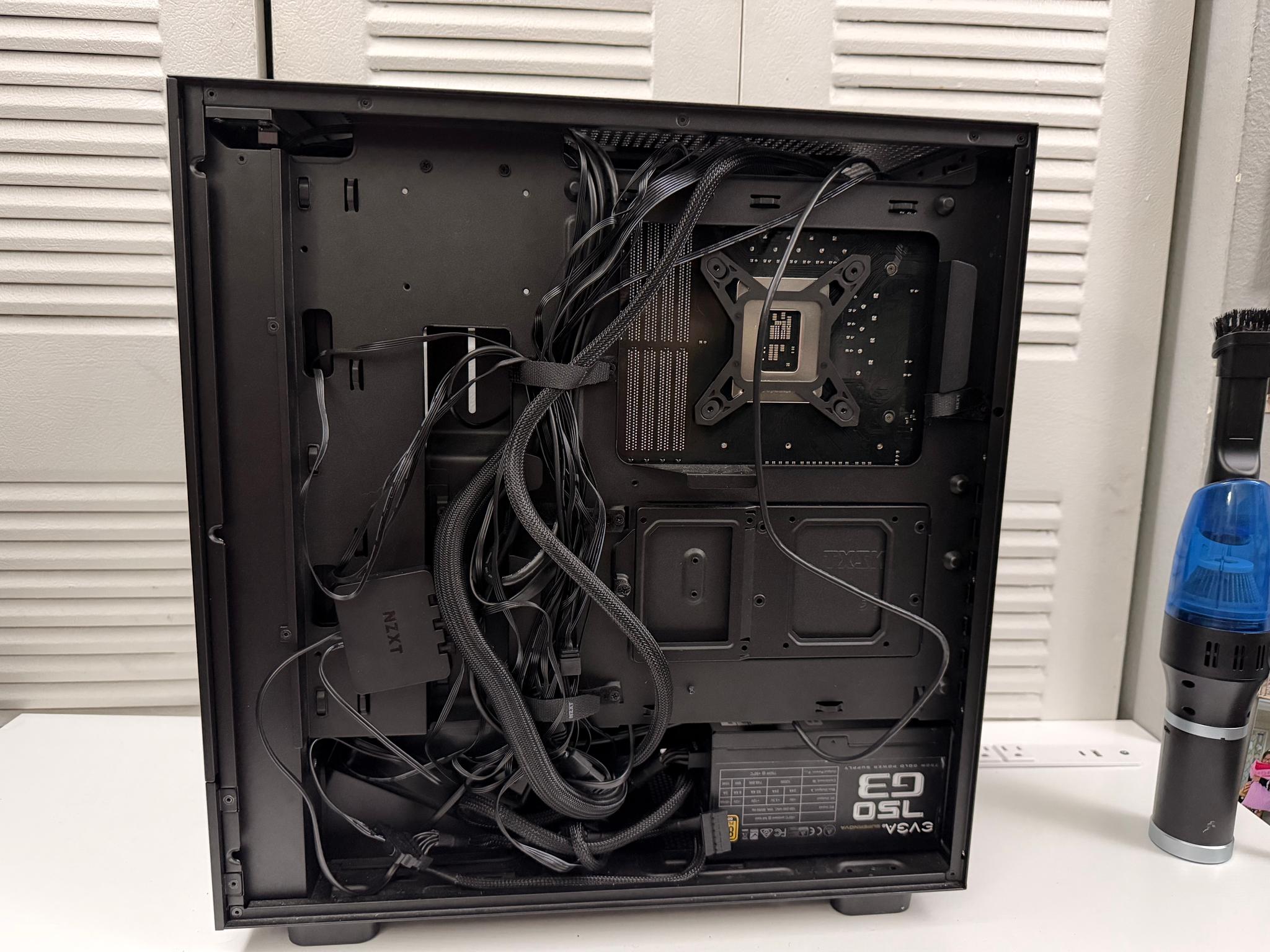 Custom Gaming PC Build – 32GB RGB – Kraken 280 LCD – 750W Gold – Needs GPU + SSD