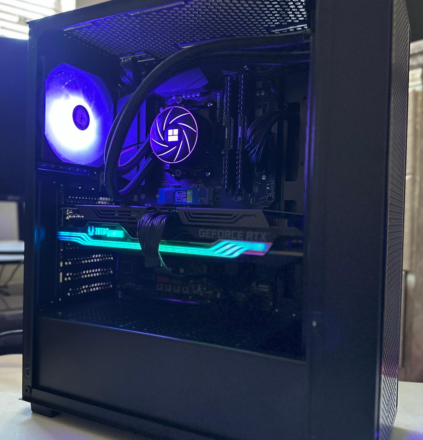 Ryzen 7 3800X / RTX 3070 Ti / 1TB NVME / 32GB RAM