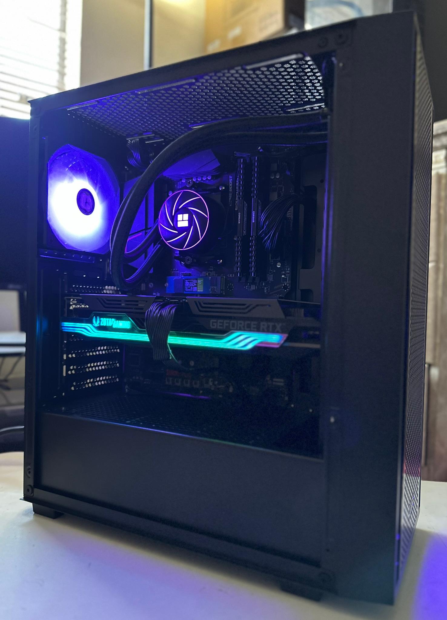 Ryzen 7 3800X / RTX 3070 Ti / 1TB NVME / 32GB RAM