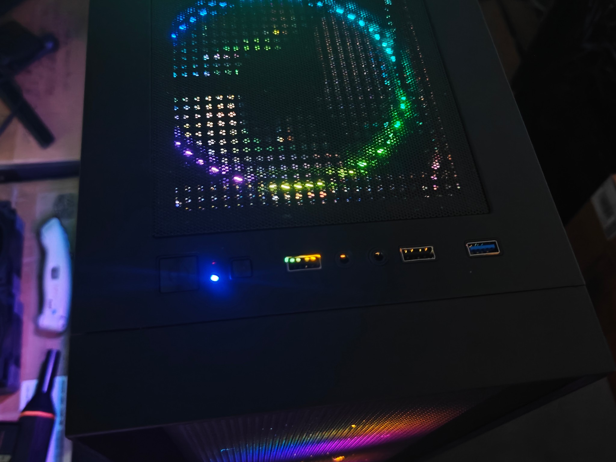 Gaming PC|AMD Ryzen 5 5600|AMD Radeon RX 9060 XT|32GB DDR4 3200|1 TB NVME SSD|Windows 11 Pro Active