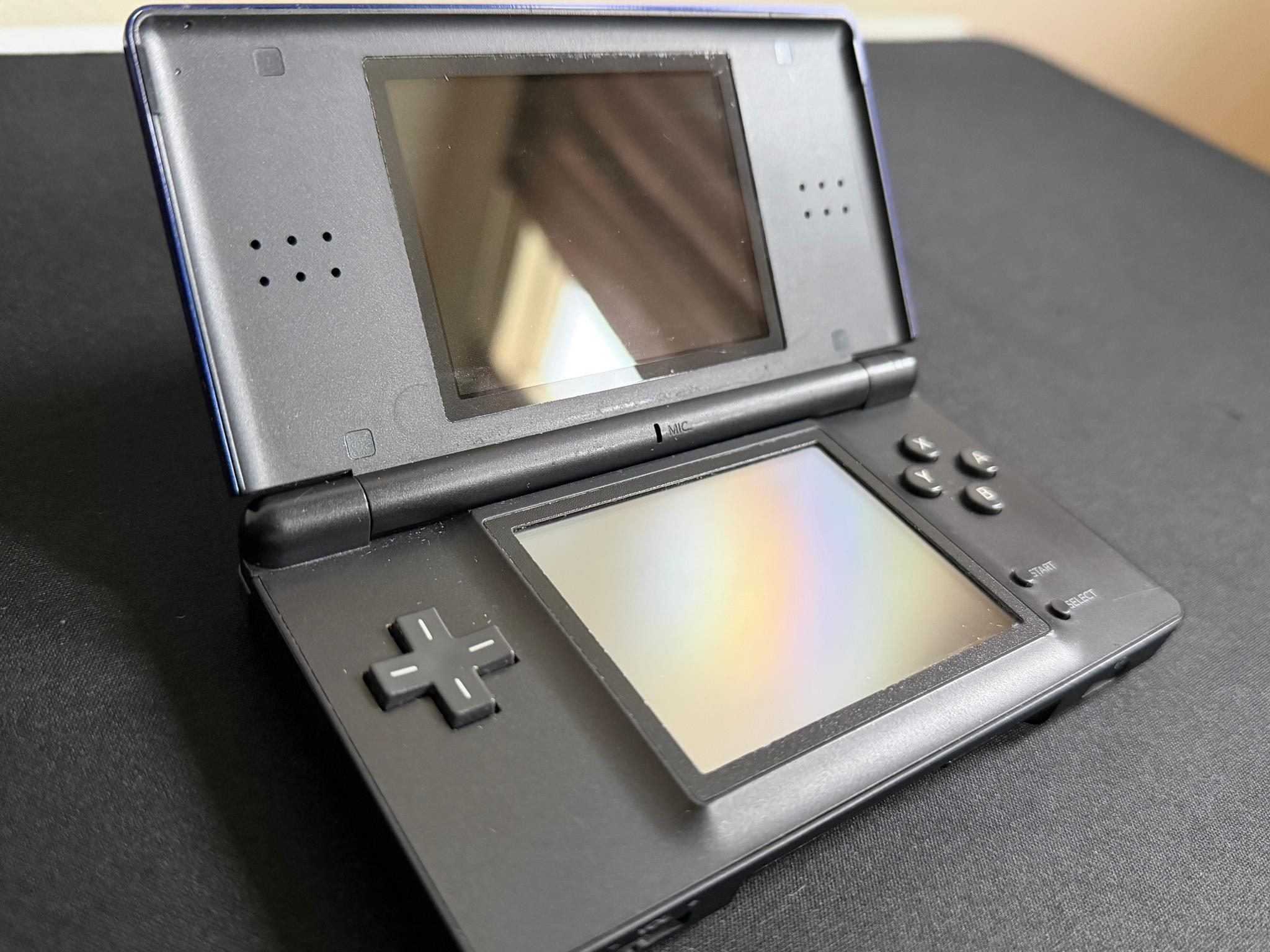 Nintendo DS Lite Handheld System - Blue Cobalt/Black - W/ Stylus & Charger