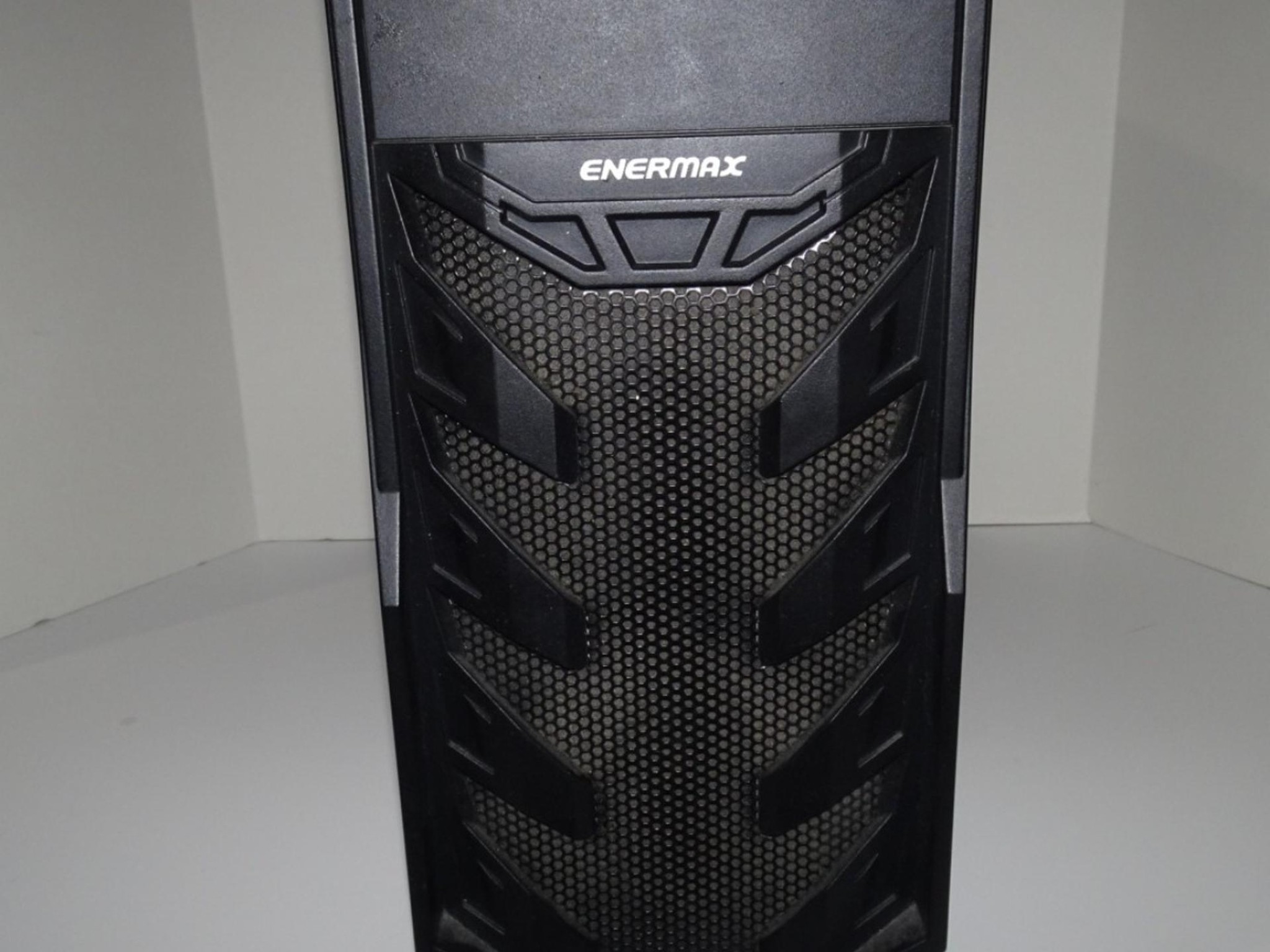 Used Enermax Thorex Computer Case ATX PC Gaming Rig Case
