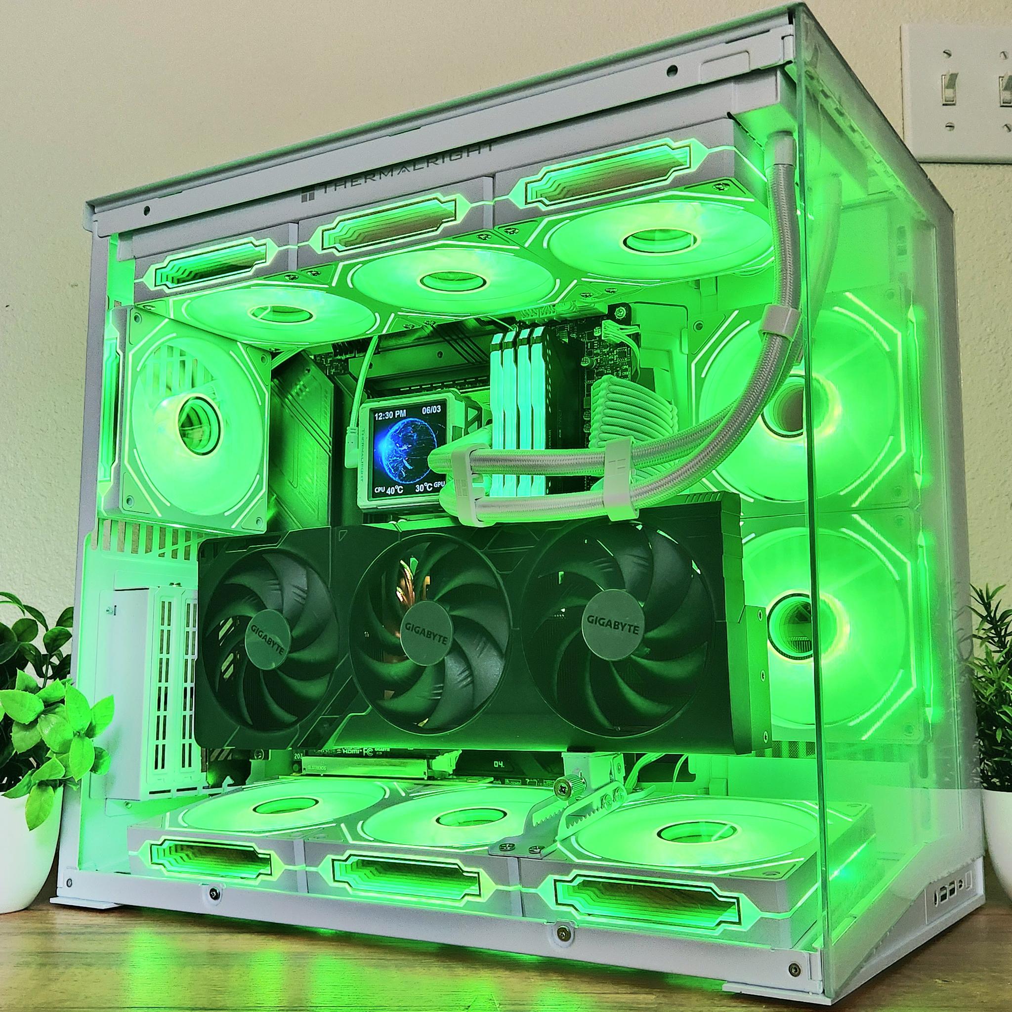 I9 13900K | RTX 4070 Ti SUPER | 32GB RAM | 4TB NVMe / SSD | WiFI + BT | WINDOWS 11 PRO
