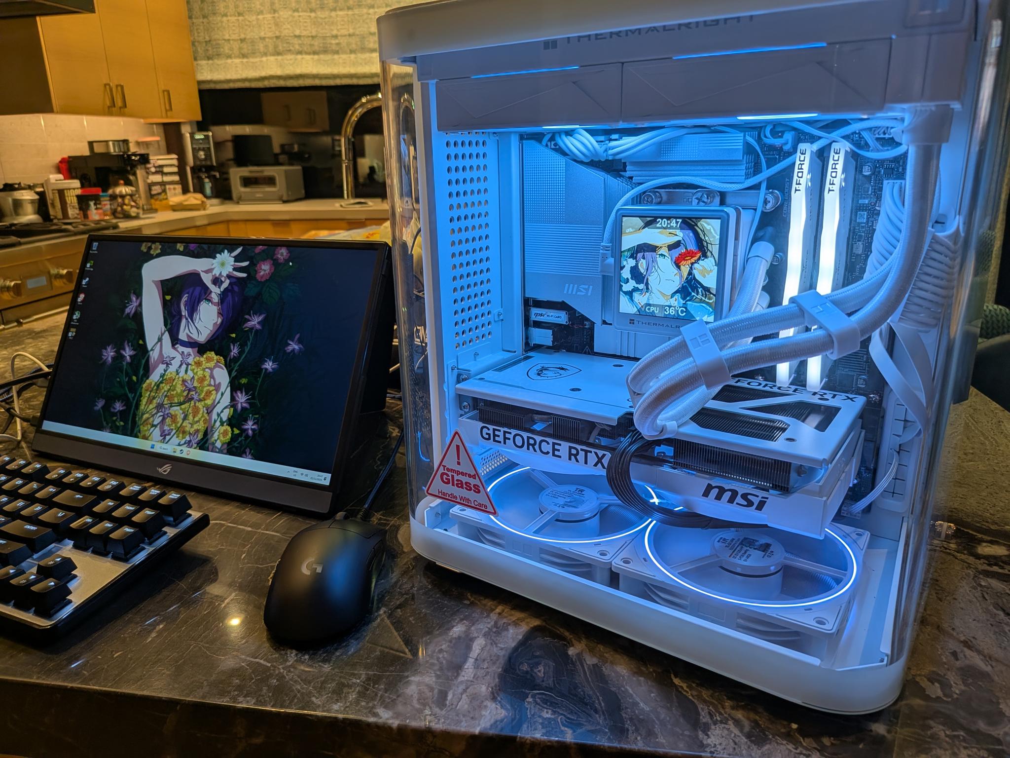 Bomb Devil Ice - RTX 5070, Intel Core Ultra 7 265K, 32 GB DDR5, 2 TB Gen 5 NVME, RGB, Liquid Cooled