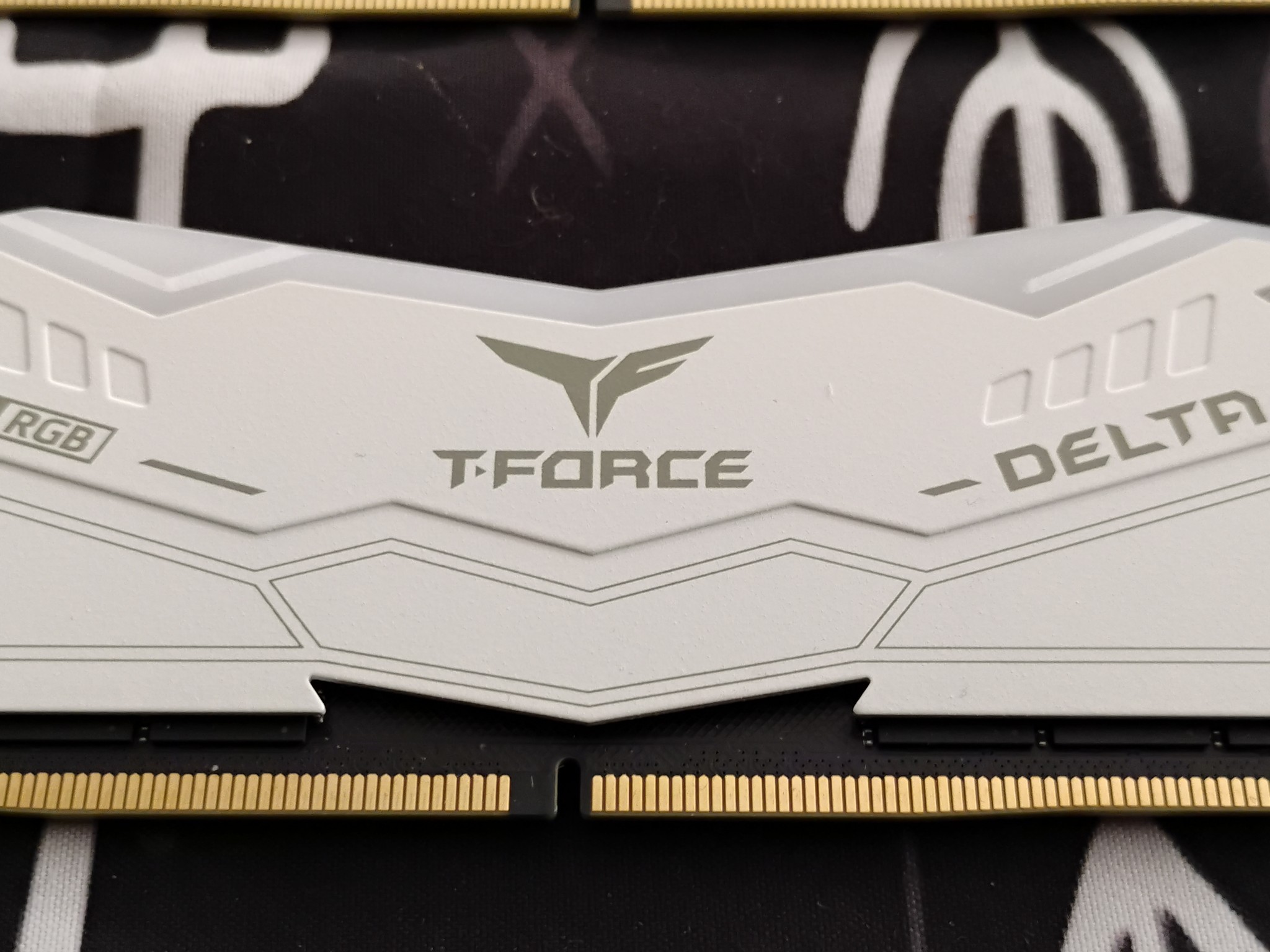 Team Group T-Force Delta RGB 64Gb DDR5 6000 (CL 38) Desktop Memory - White