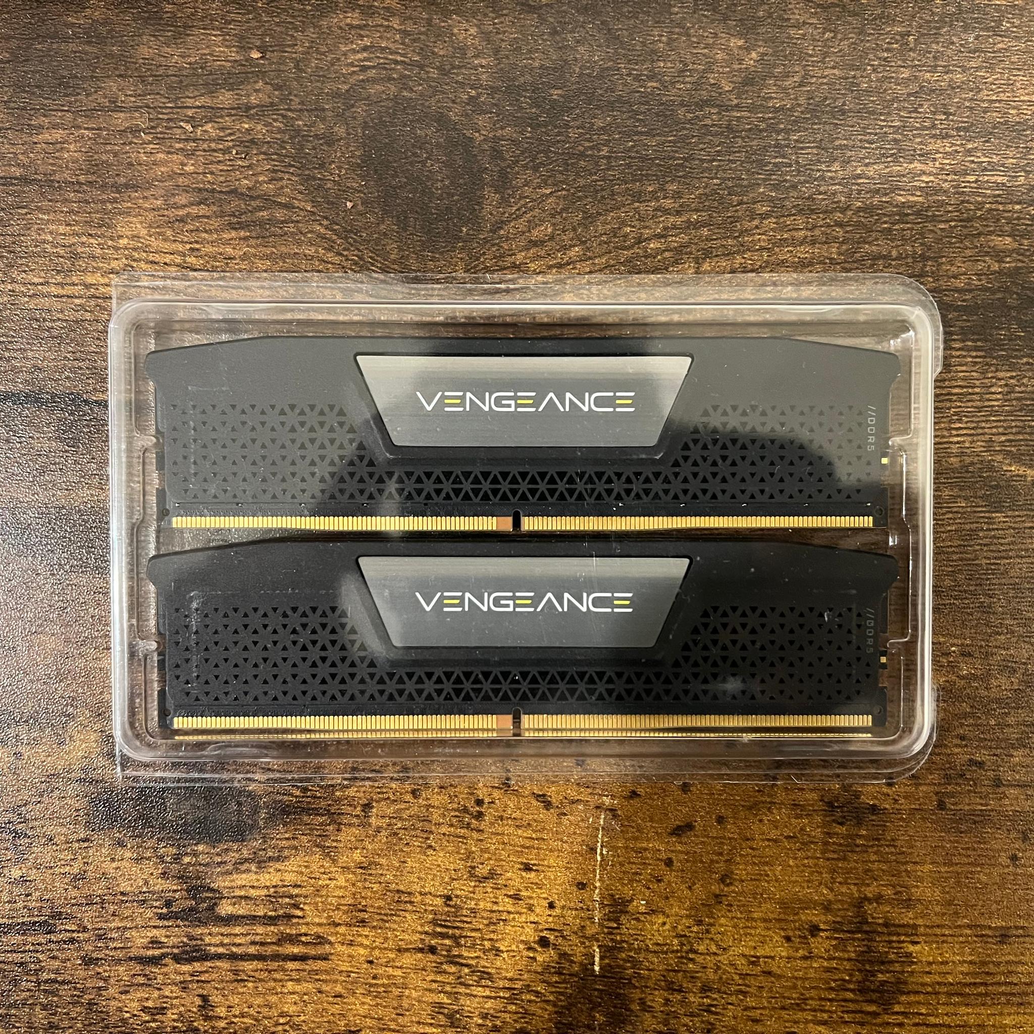 64GB DDR5-5600MT/s CL40 Corsair Vengeance RGB RAM