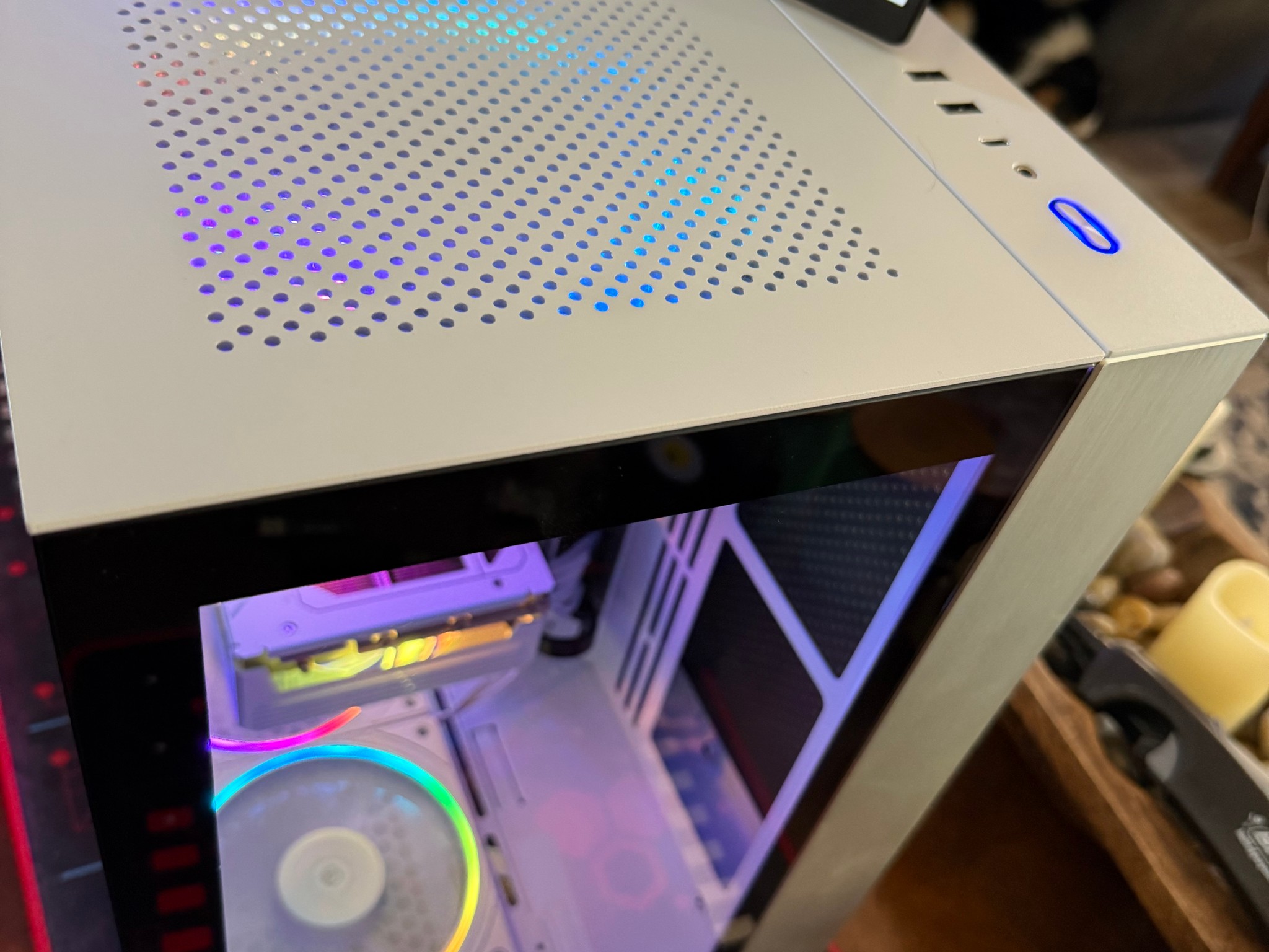 Custom White Intel Arc B580 with AMD 9600X