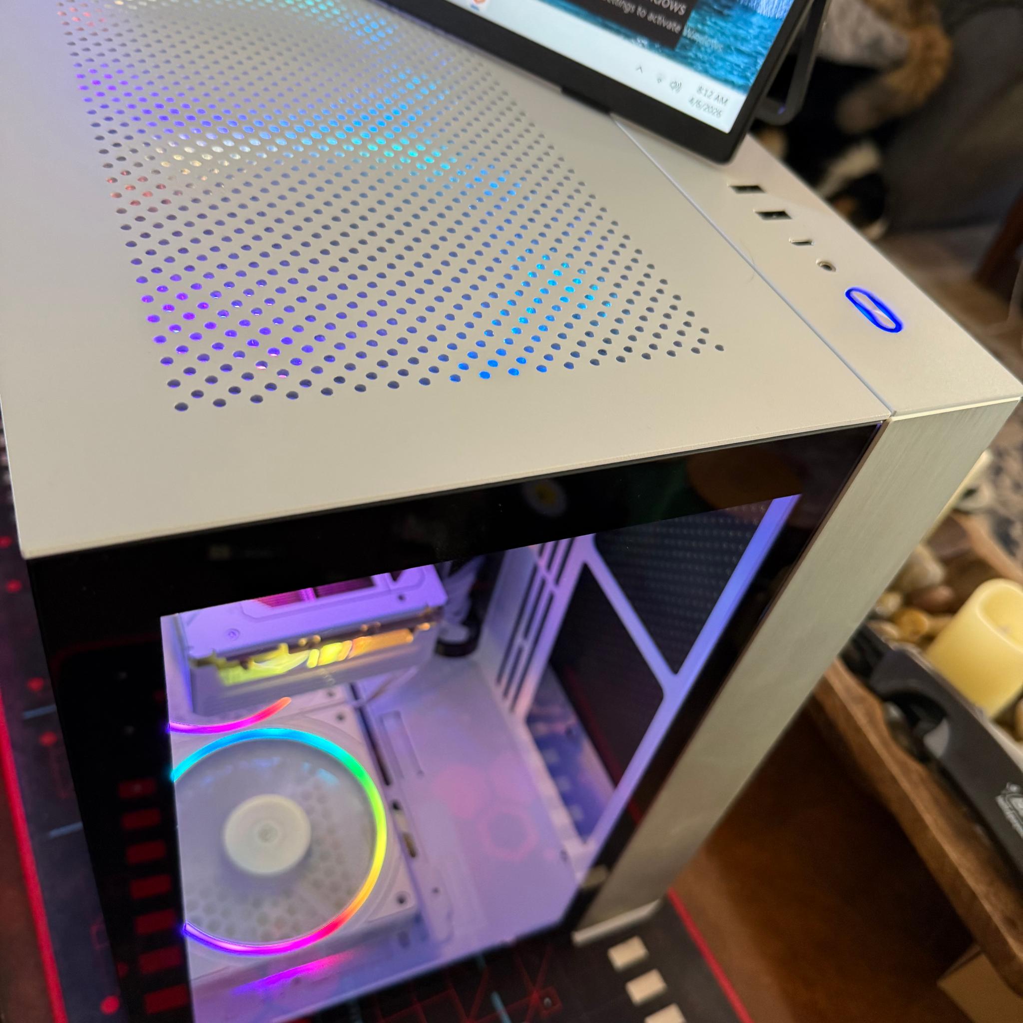 Custom White Intel Arc B580 with AMD 9600X