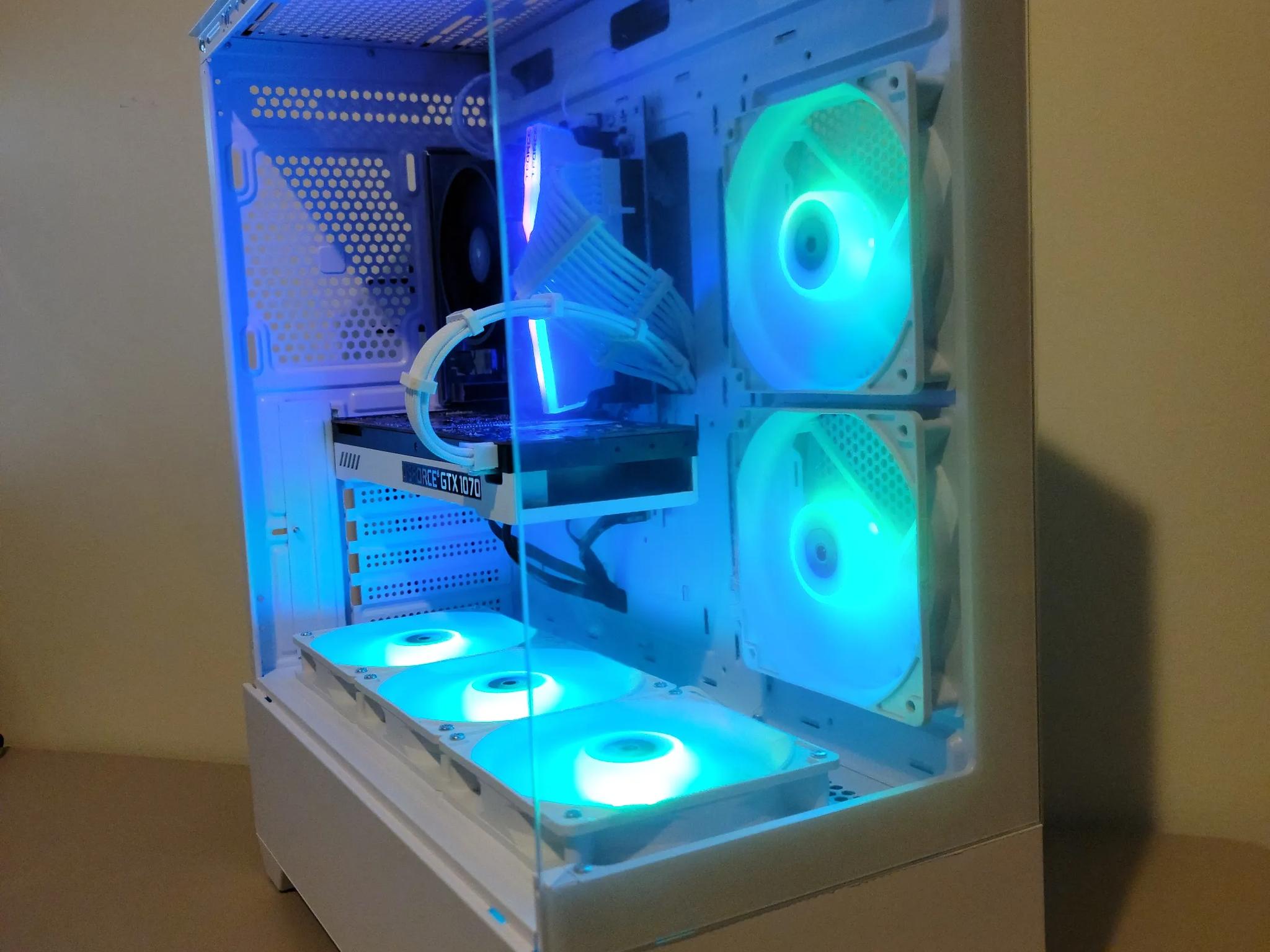 GTX 1070 | Ryzen 5 | 16GB RAM | WIN 10