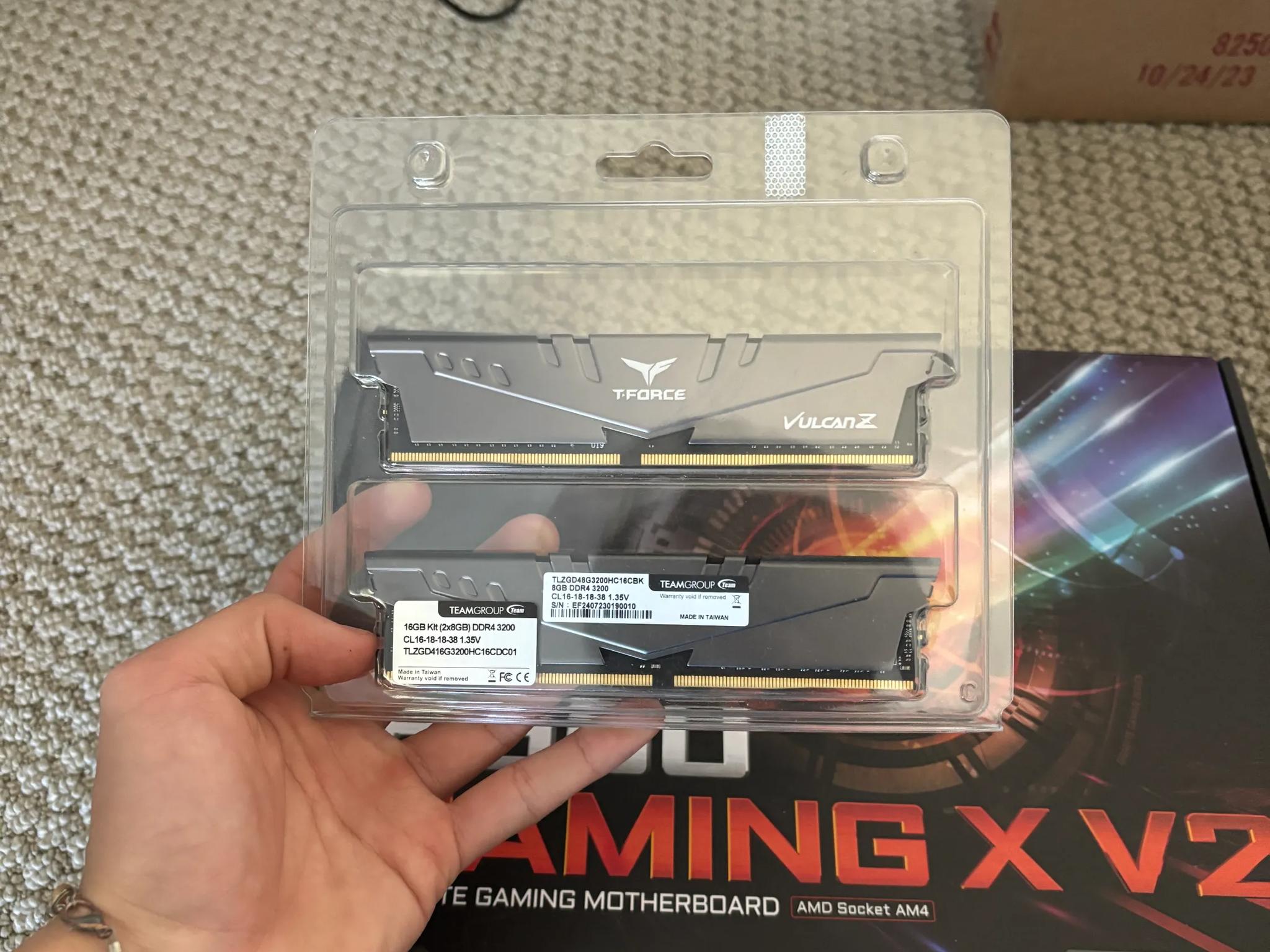 B550 Gaming X V2 + 16gb ram BUNDLE