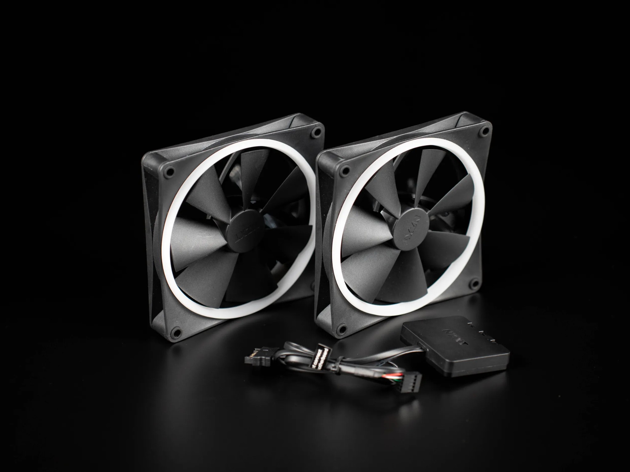 NZXT F140RGB 2 Pack + Controller
