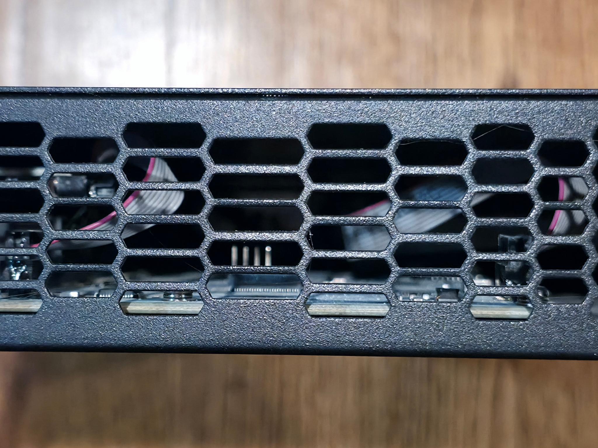 ARAKNIS  AN-310-SW-R-16-POE