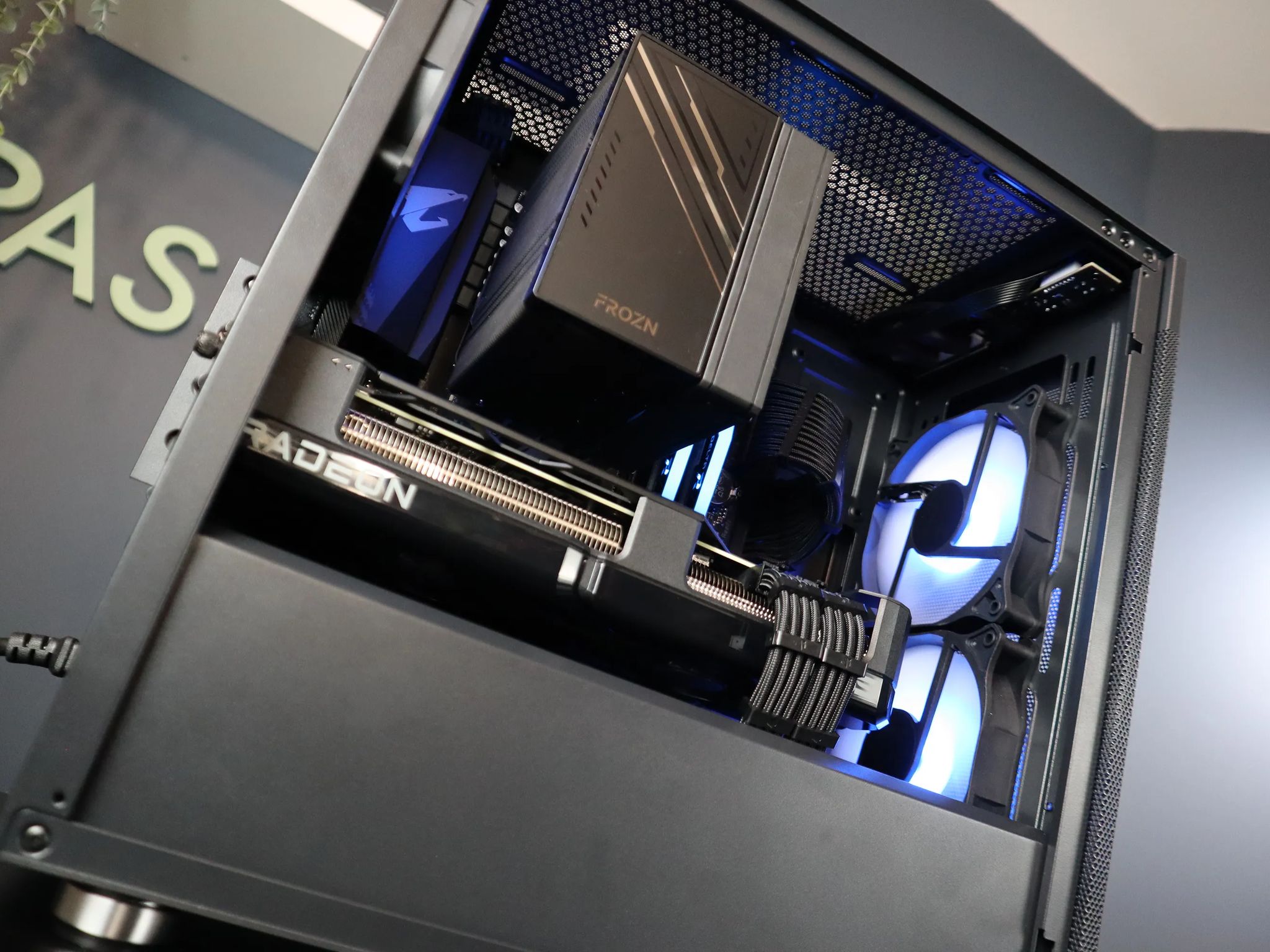 1440p WiFi Gaming PC | Ryzen 7 5700X3D | ASUS 7700XT | 32GB RAM | 1TB | 500+ FPS | All Brand New