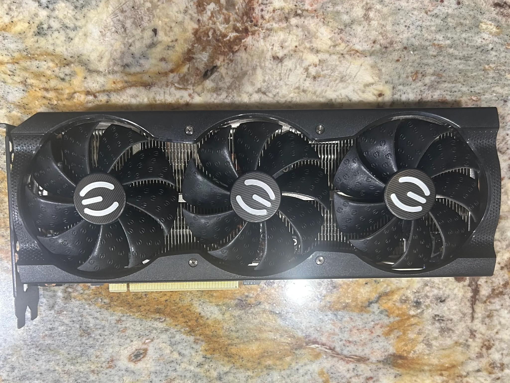 EVGA XC3 RTX 3070 (Artifacts/Damaged)