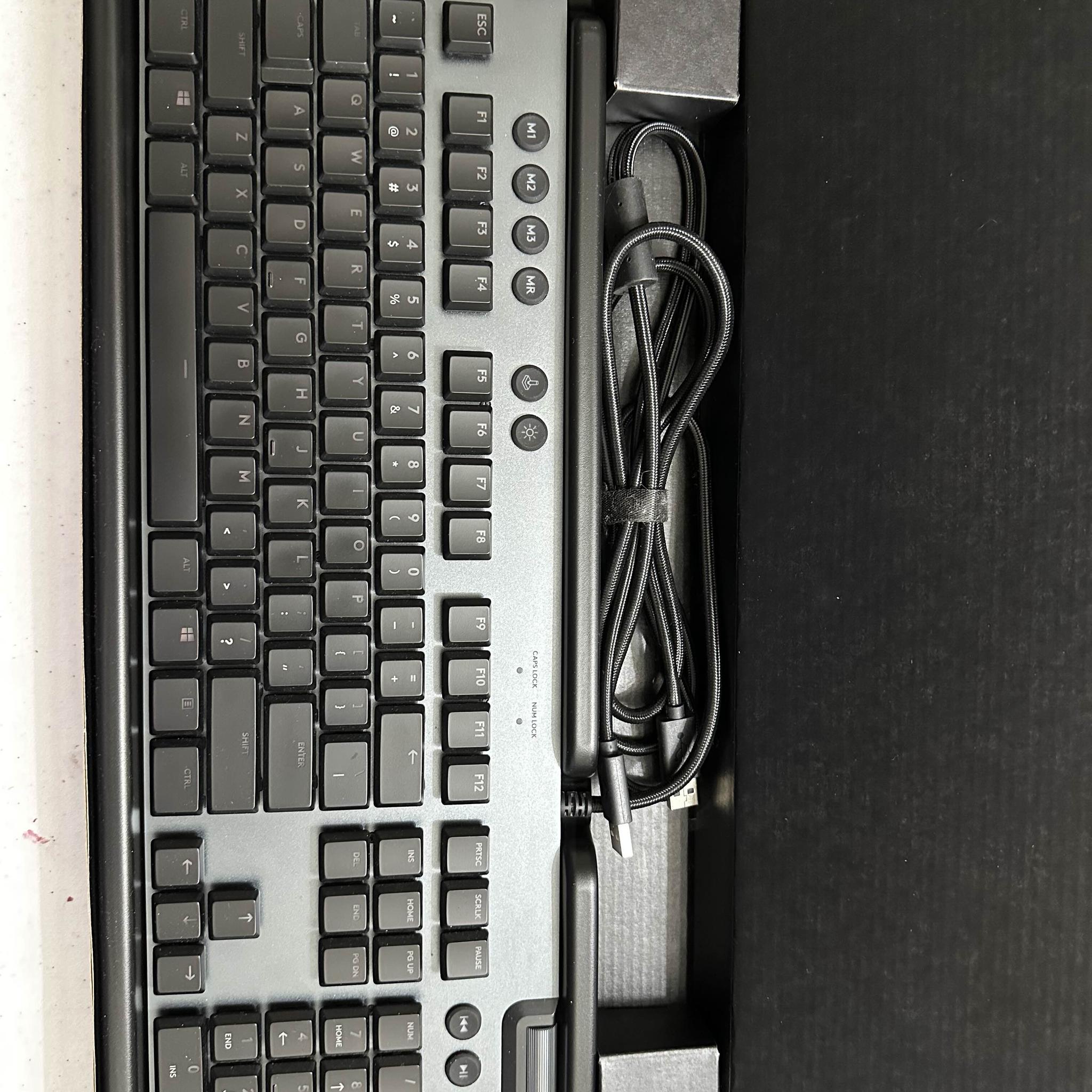 Gaming Wired G815 Keybaord