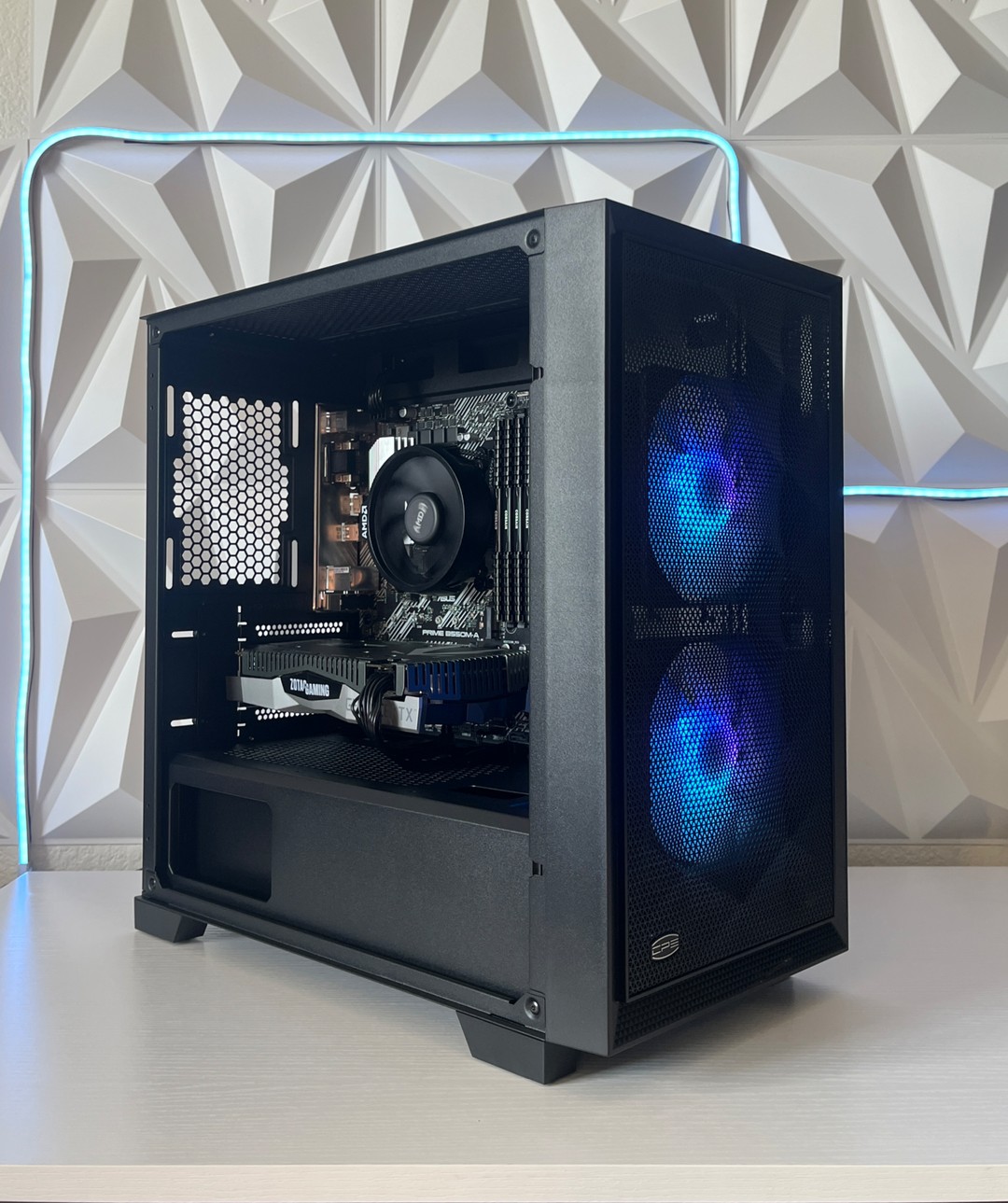 RTX 2060 SUPER 8GB, Ryzen 7 2700X, 16GB RAM | Black RGB Gaming