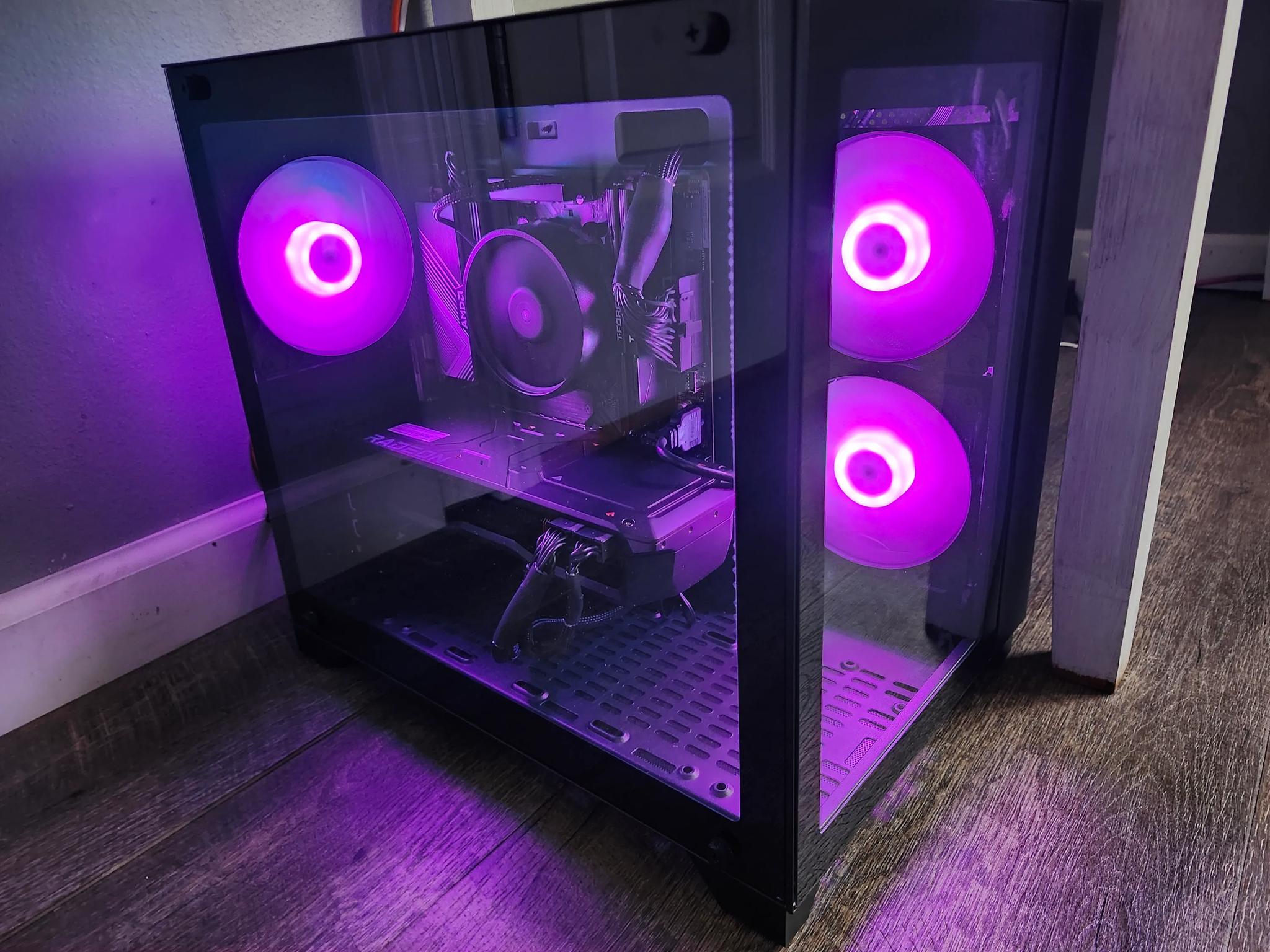 Ryzen 5 7600 RX 7800XT Gaming PC