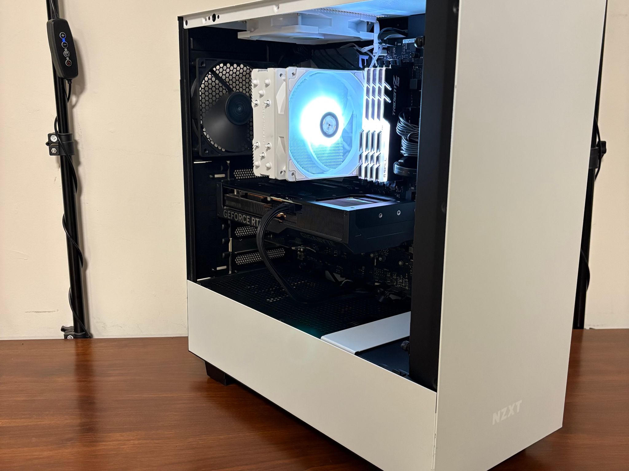 RTX 4070TI | Ryzen 5 5600X | 32GB DDR4 | 1TB NVMe | 850W Gold ATX 3.1 | NZXT H510 White