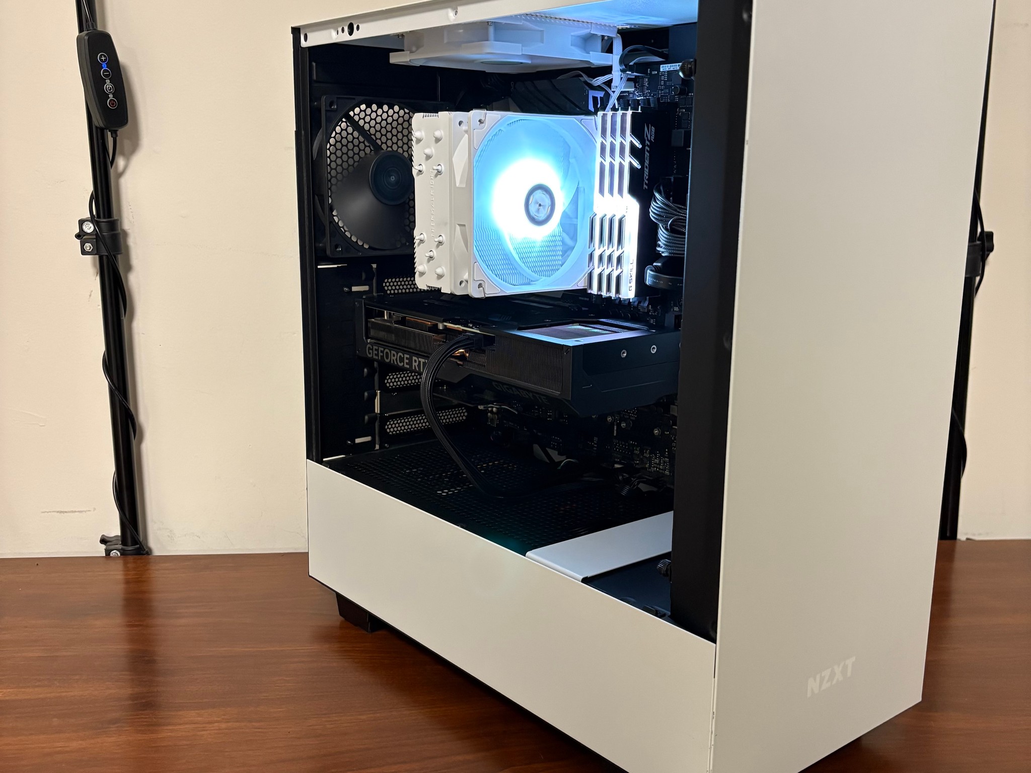 RTX 4070TI | Ryzen 5 5600X | 32GB DDR4 | 1TB NVMe | 850W Gold ATX 3.1 | NZXT H510 White
