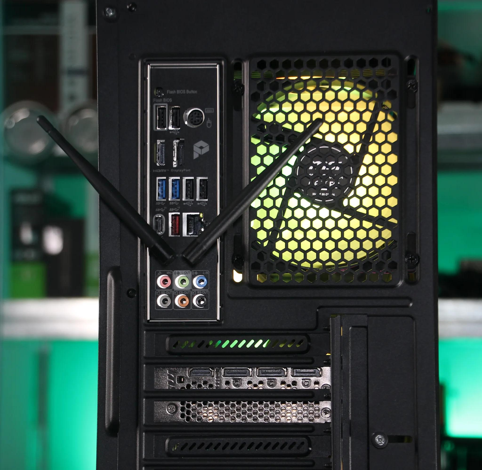 𝙇𝙐𝘾𝙆𝙔 // Core i7-12700K, RTX 3080 // Upper Mid-Range Gaming PC