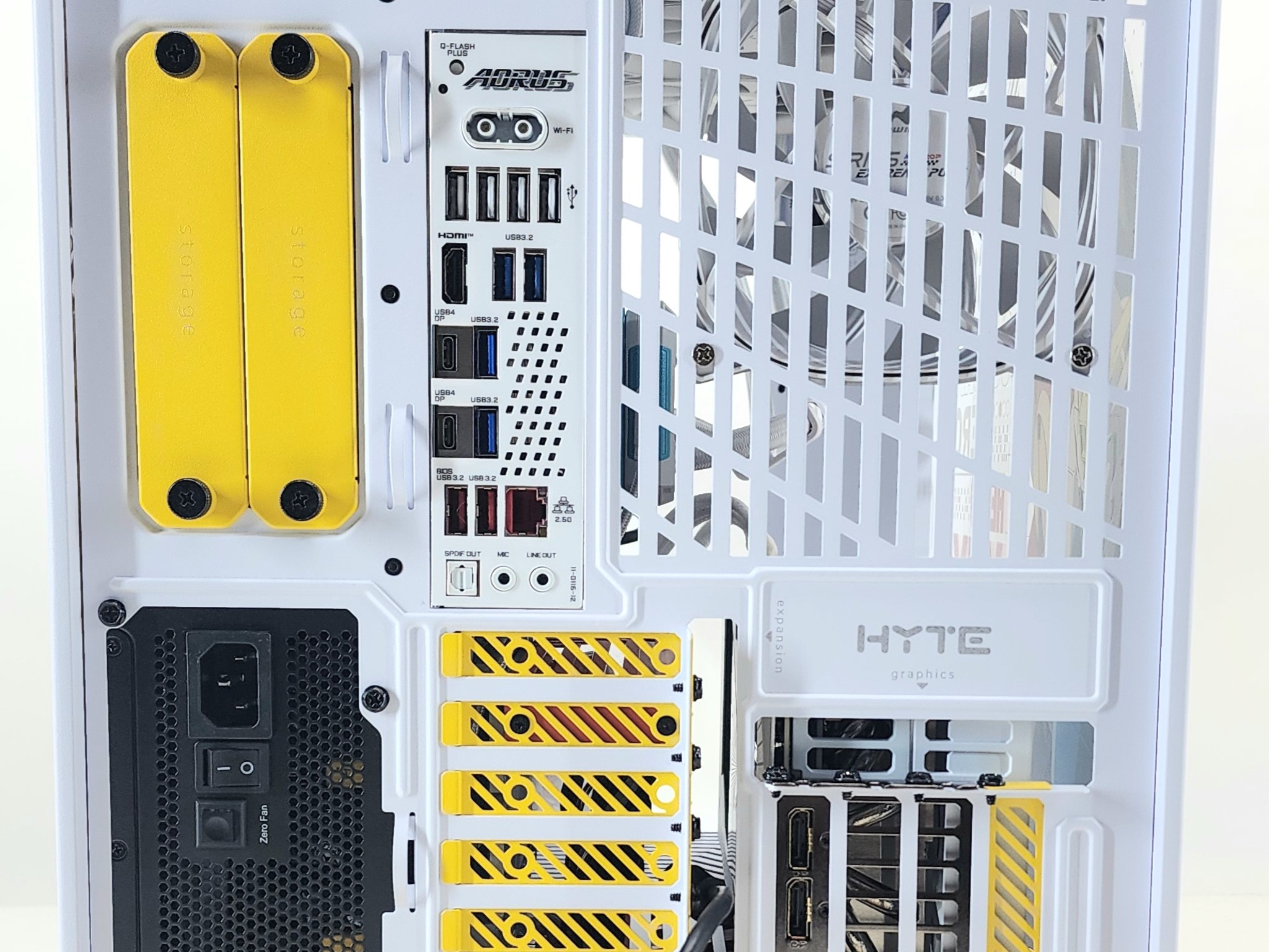 Gaming PC Ryzen 9 9950X3D 32GB RAM 4TB SSD RTX 5090 32GB Windows 11 Computer