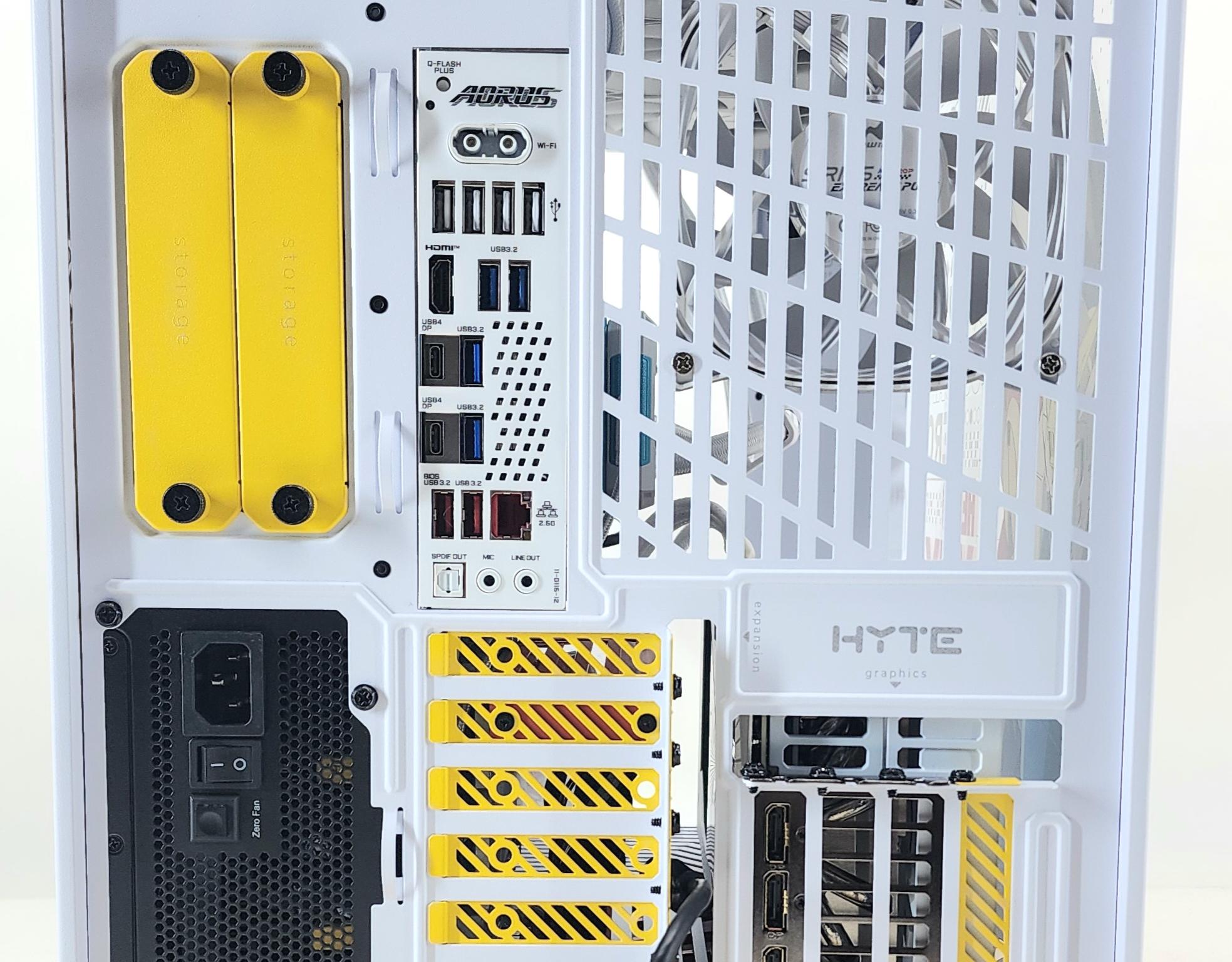 Gaming PC Ryzen 9 9950X3D 32GB RAM 4TB SSD RTX 5090 32GB Windows 11 Computer