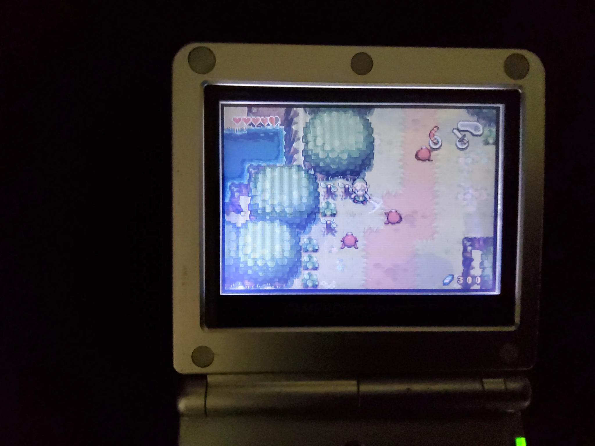 GameBoy Advance SP + The Legend of Zelda : The Minish Cap