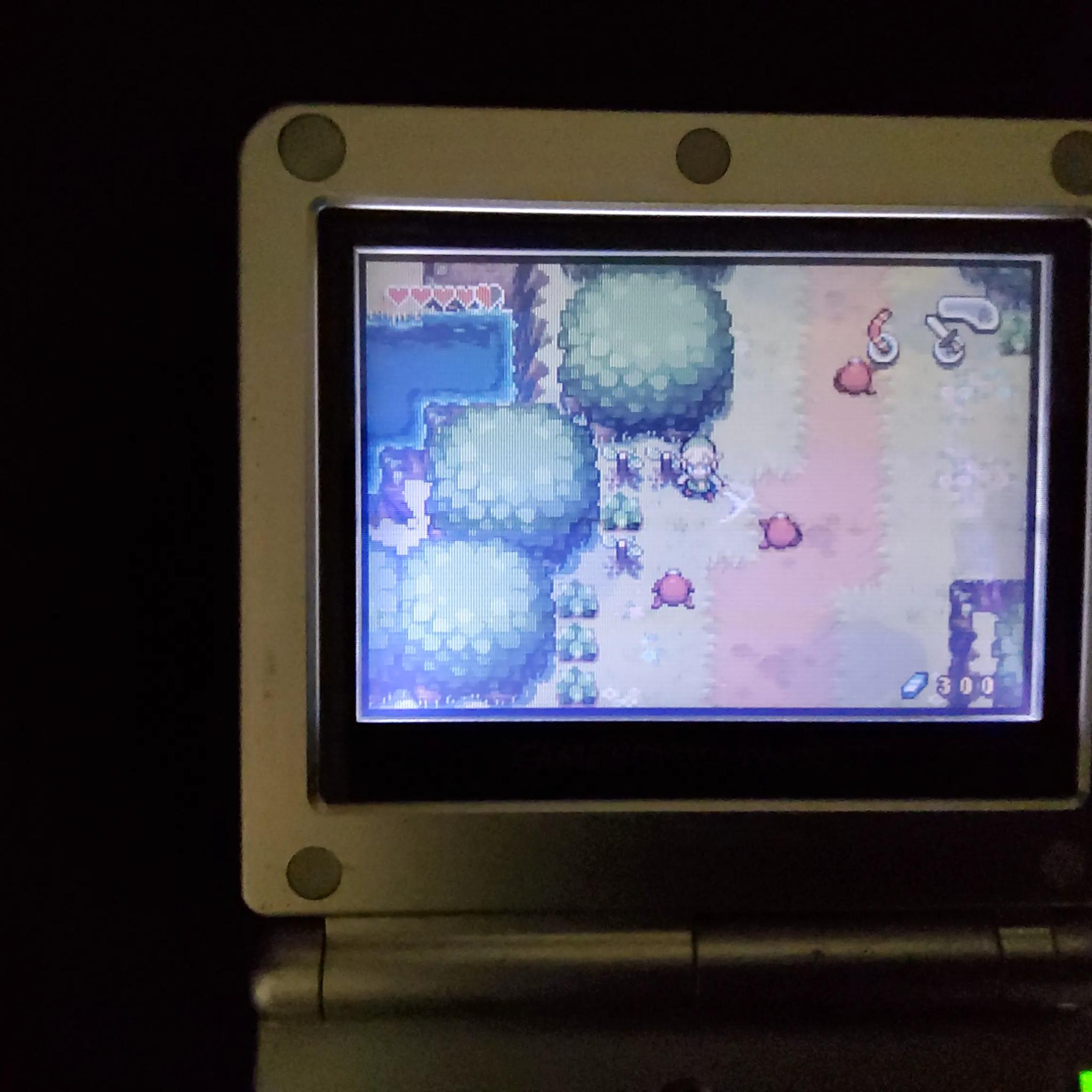 GameBoy Advance SP + The Legend of Zelda : The Minish Cap