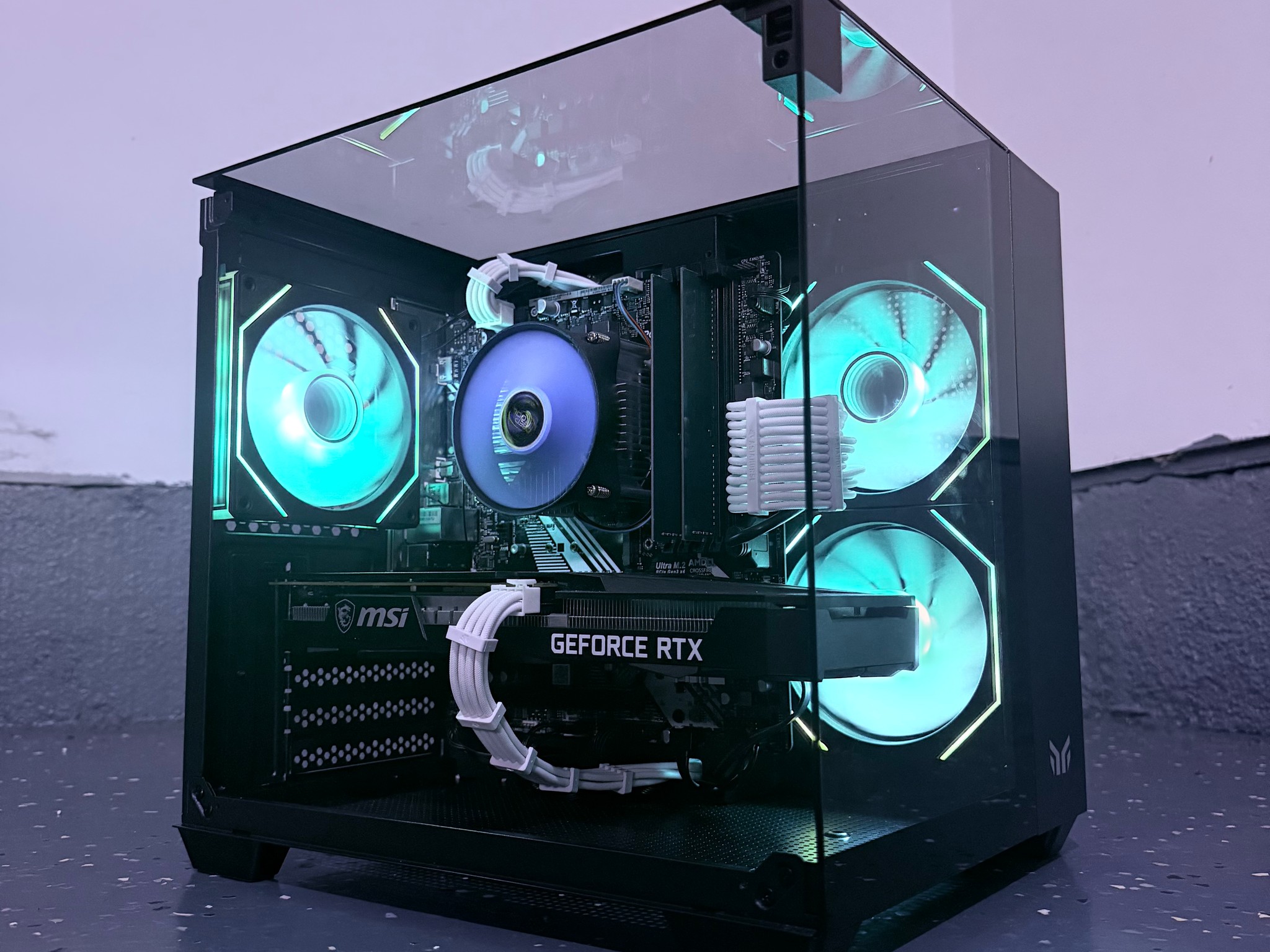 ❄️"Lunar Frost "❄️| 1080p Gaming | RTX 3060 12GB | i7 9700F | 16B Ram | 1.5TB Storage
